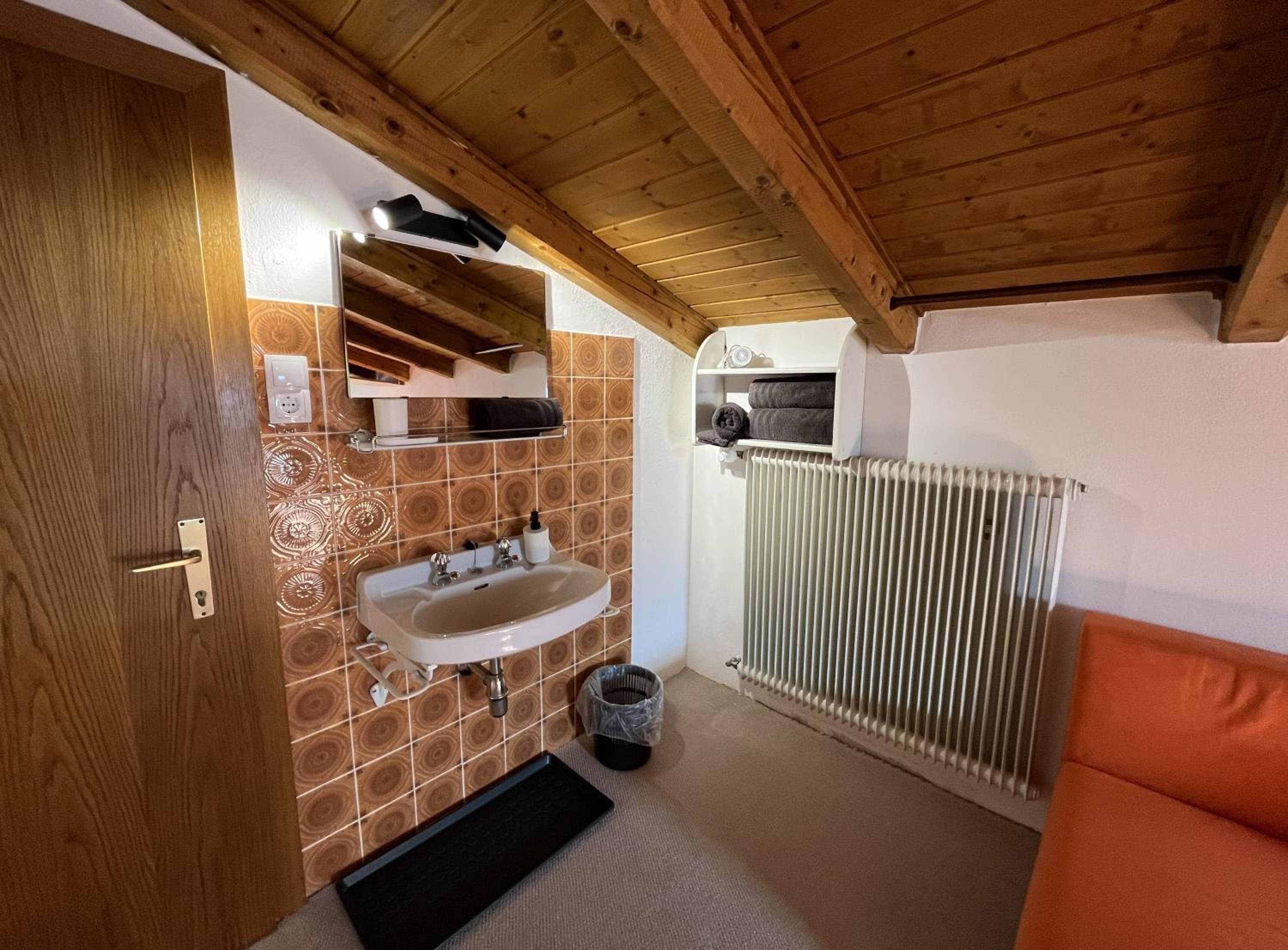 Economy Triple Room with Shared Bathroom