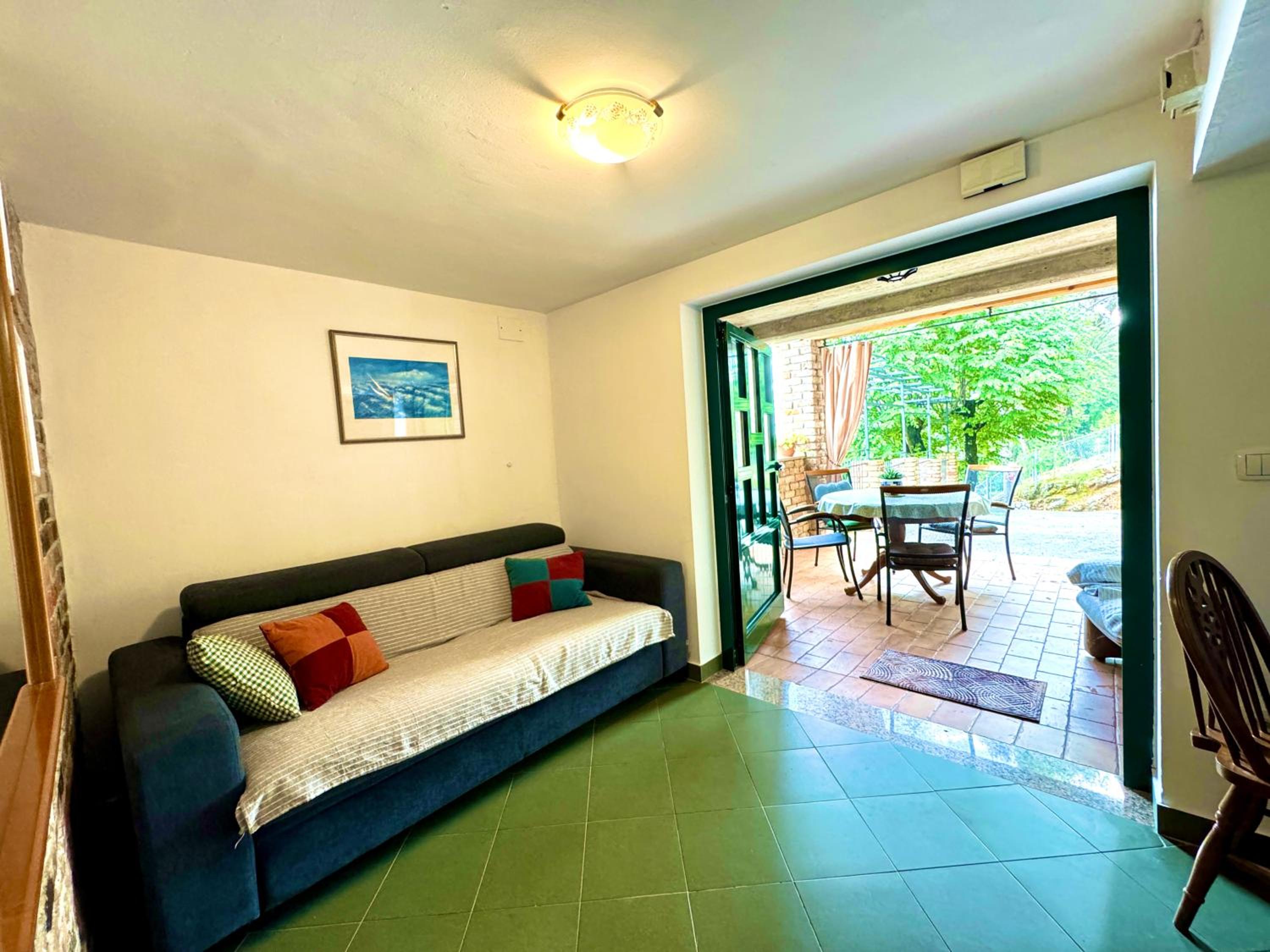 One-Bedroom Apartment - Sea Side
