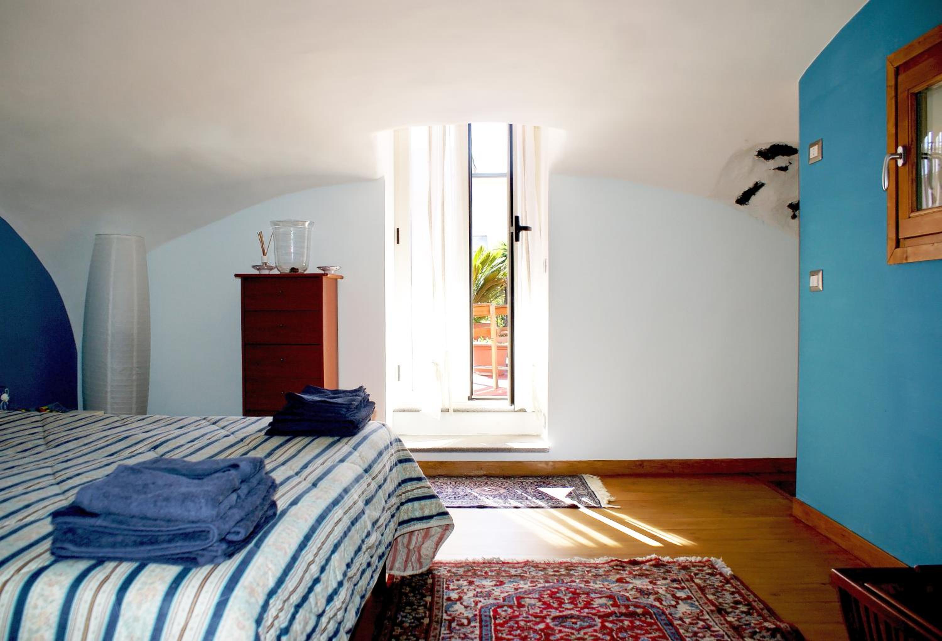 Three-Bedroom House - Photo 18