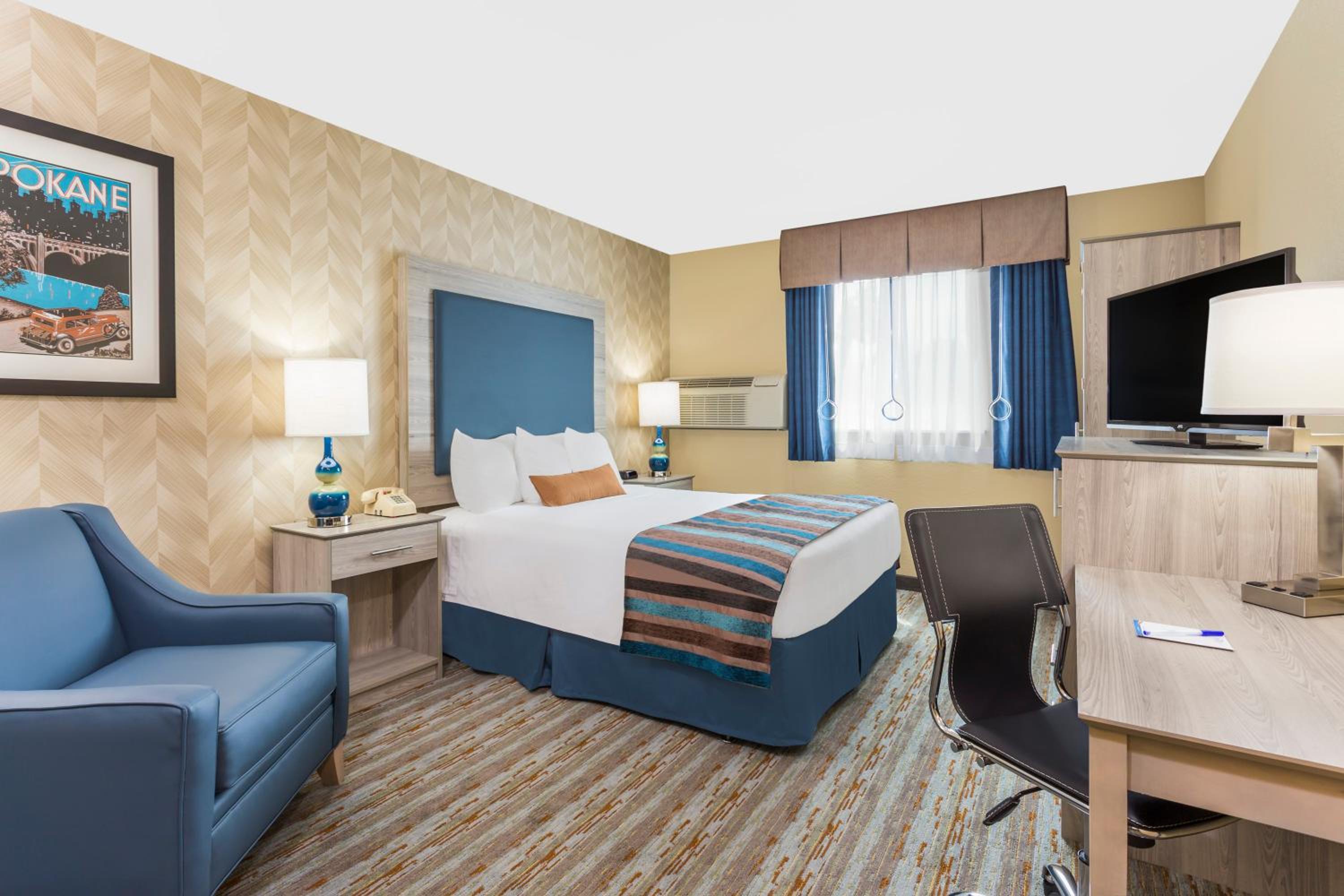 Queen Room - Disability Access photo 1
