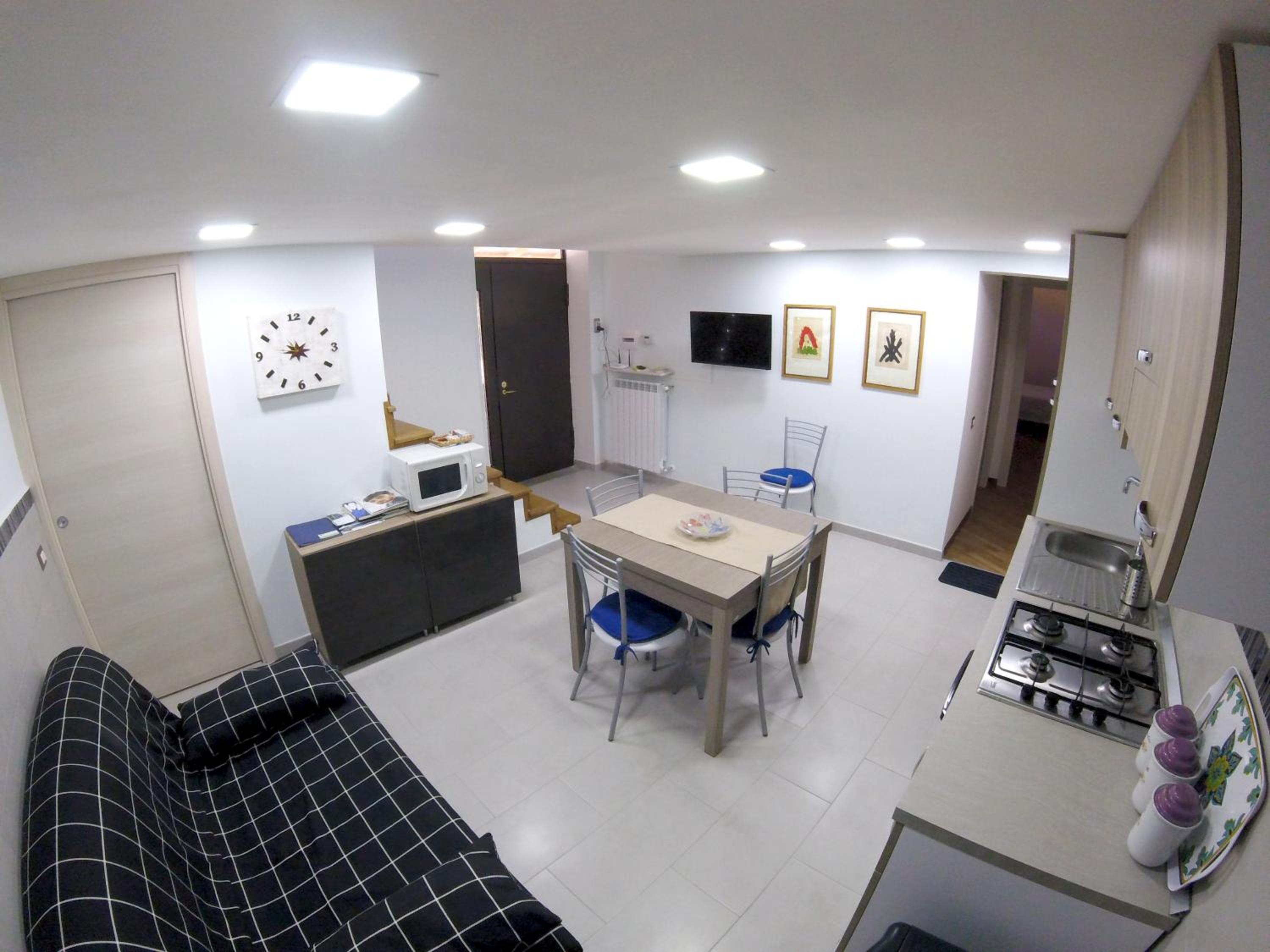Three-Bedroom House - Photo 5