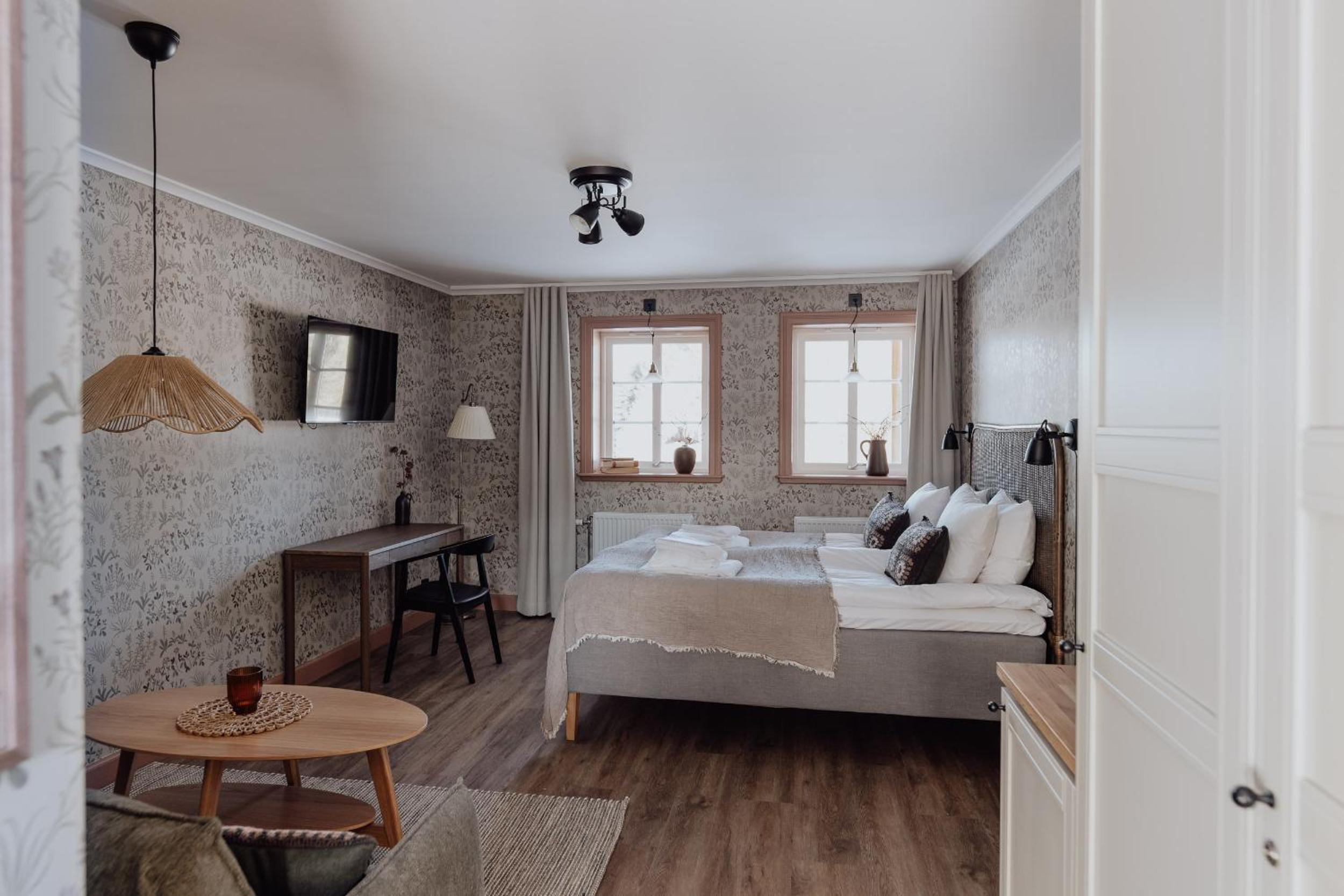 Superior Quadruple Room photo 2