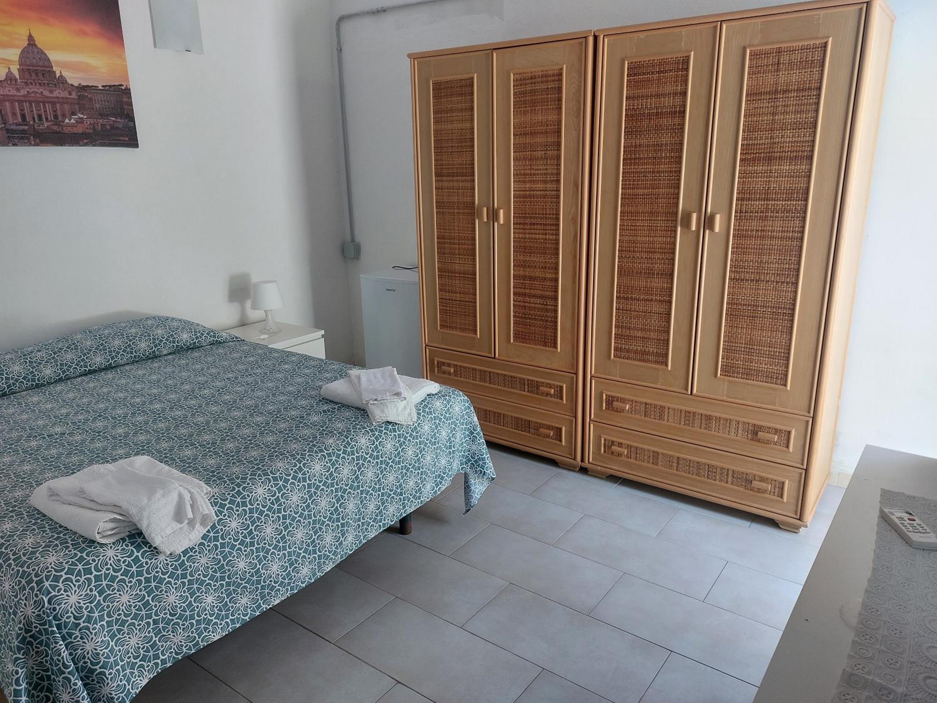 Double Room - Disability Access photo 1
