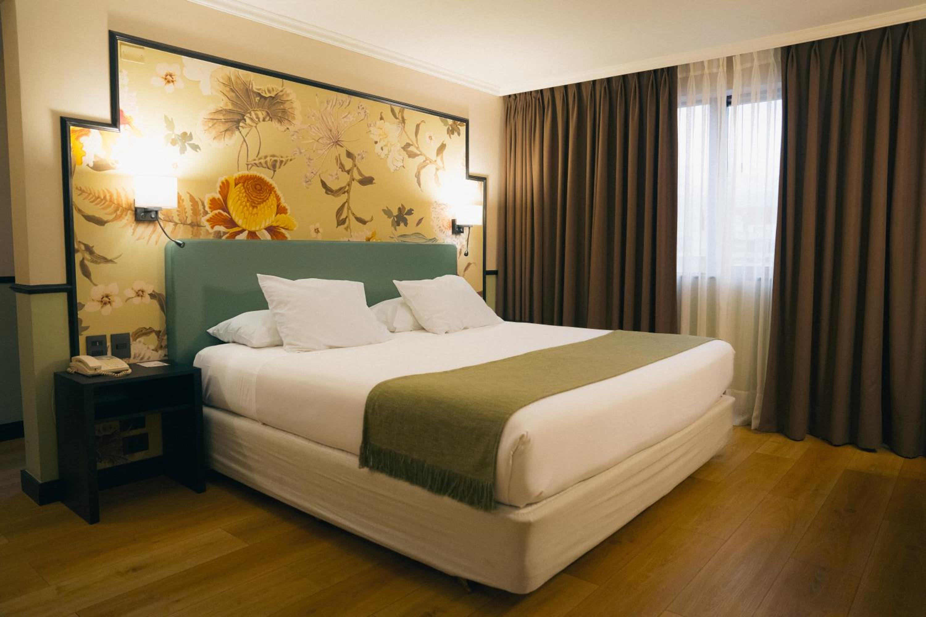 Superior King Room photo 2