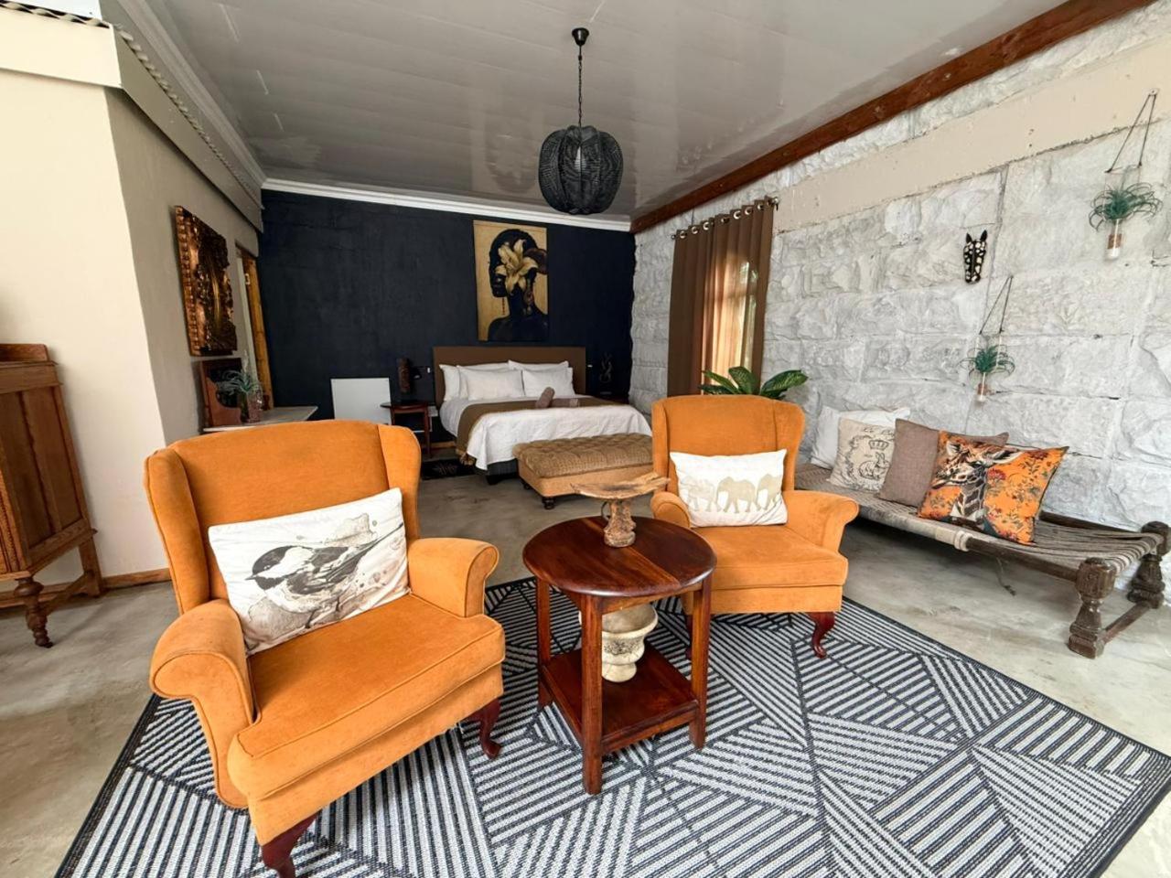 Standard Queen Room photo 2