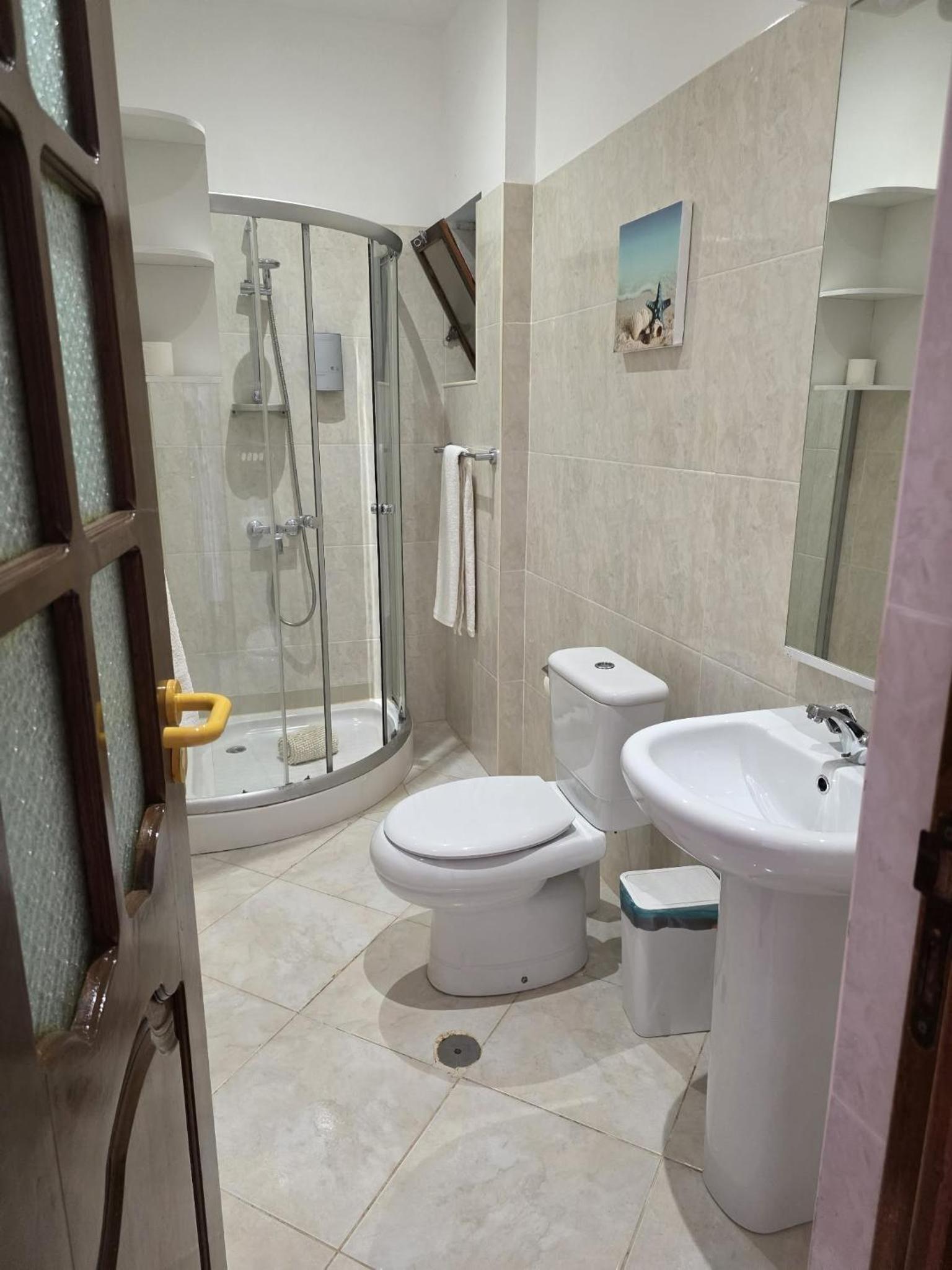 Deluxe Double Room with Side Sea View photo 3
