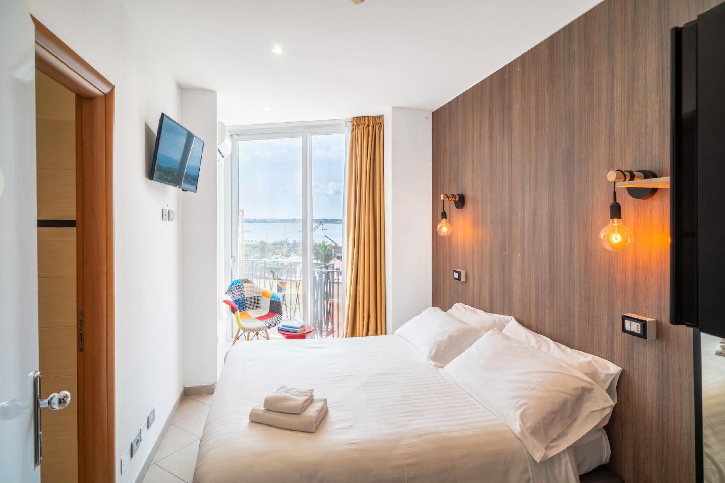 Deluxe Double Room with Sea View