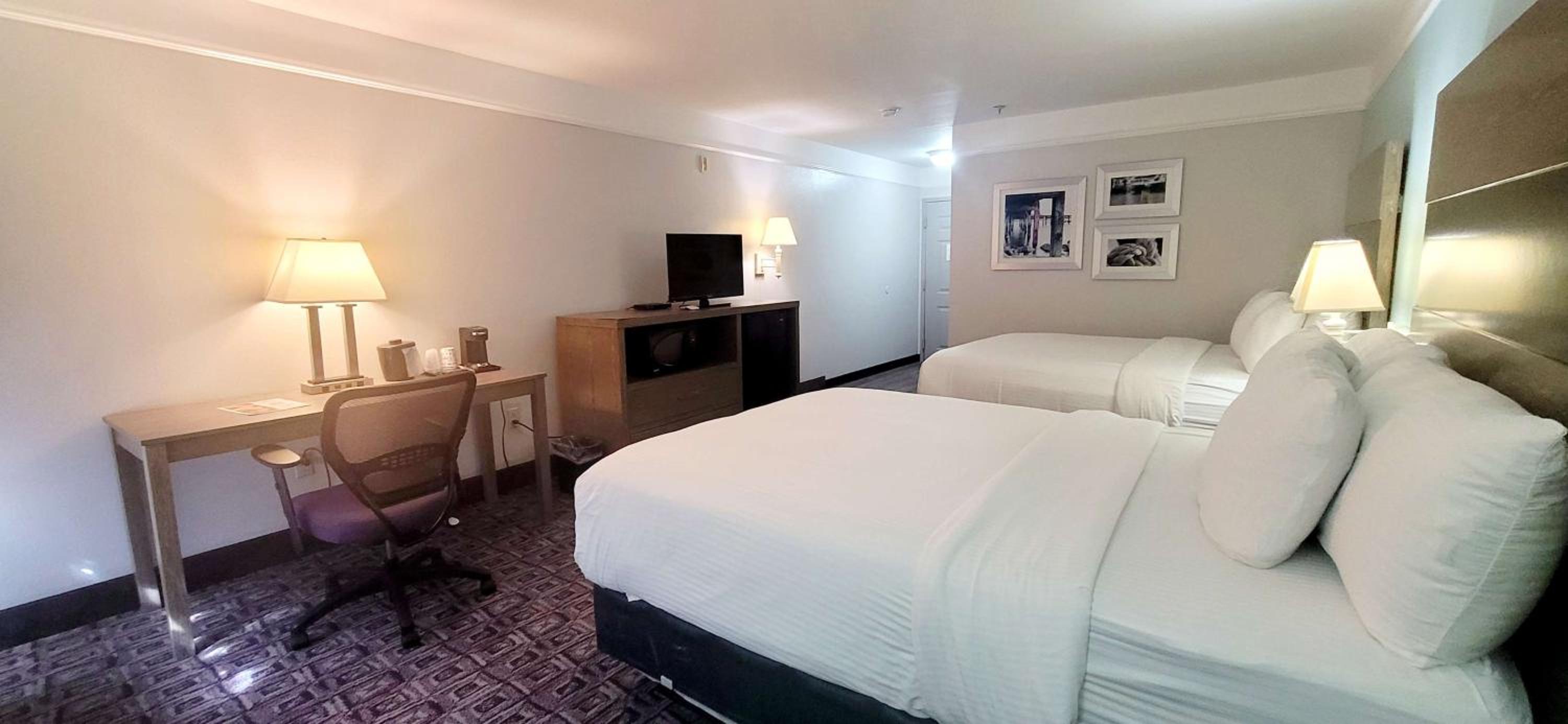 Queen Room with Two Queen Beds - Disability Access