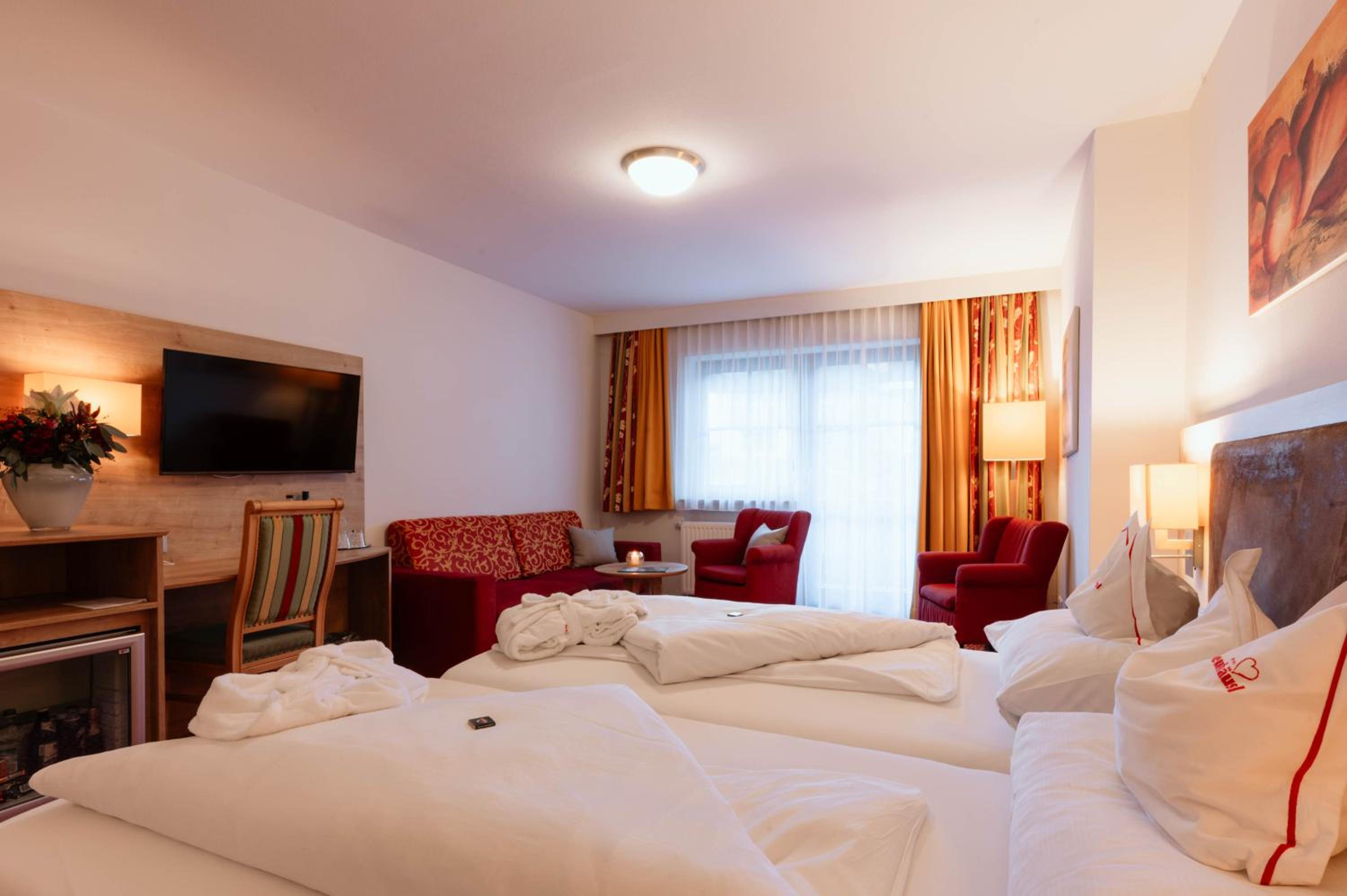 Quadruple Room with Balcony photo 1