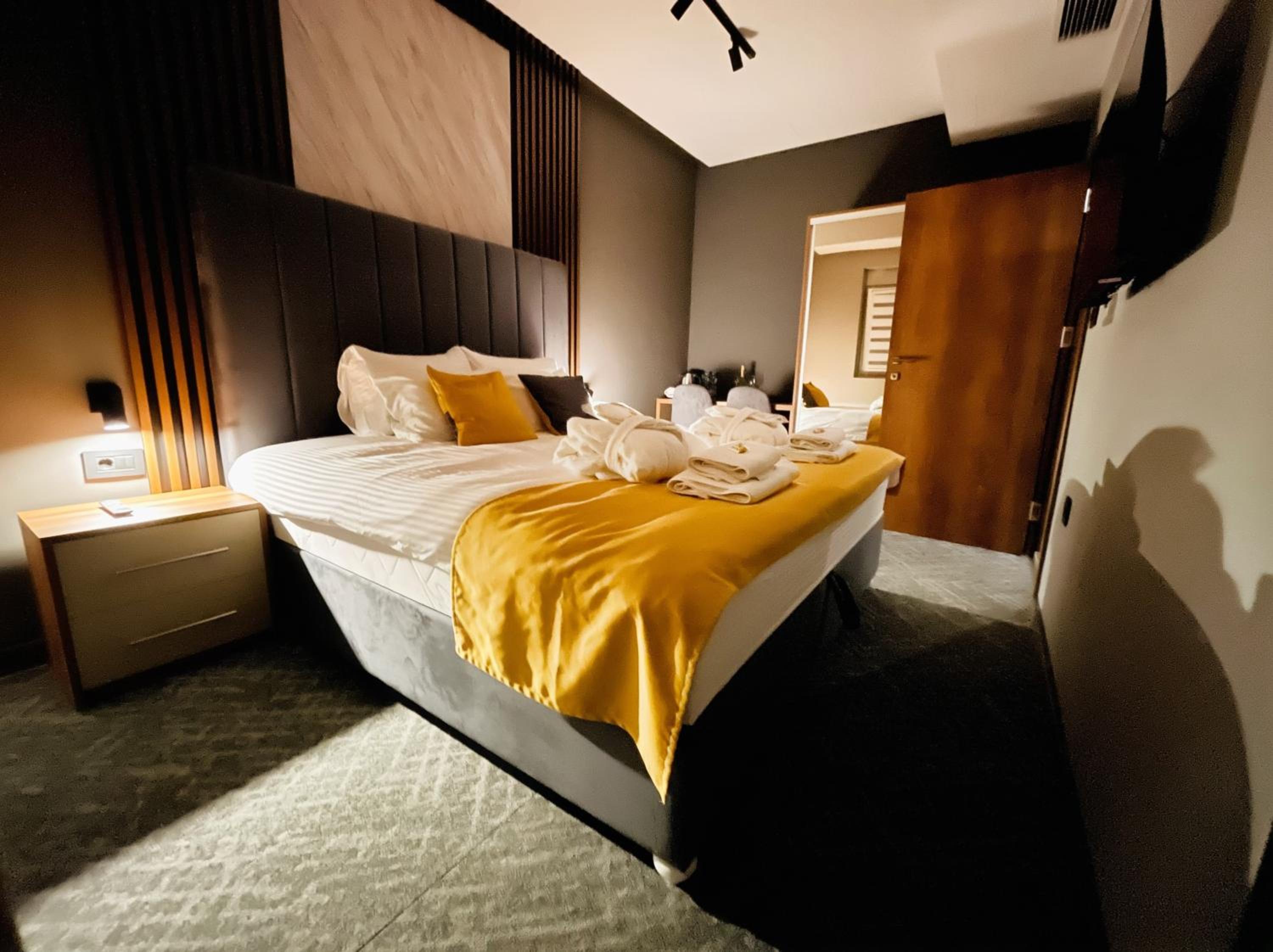 King Suite with Spa Bath