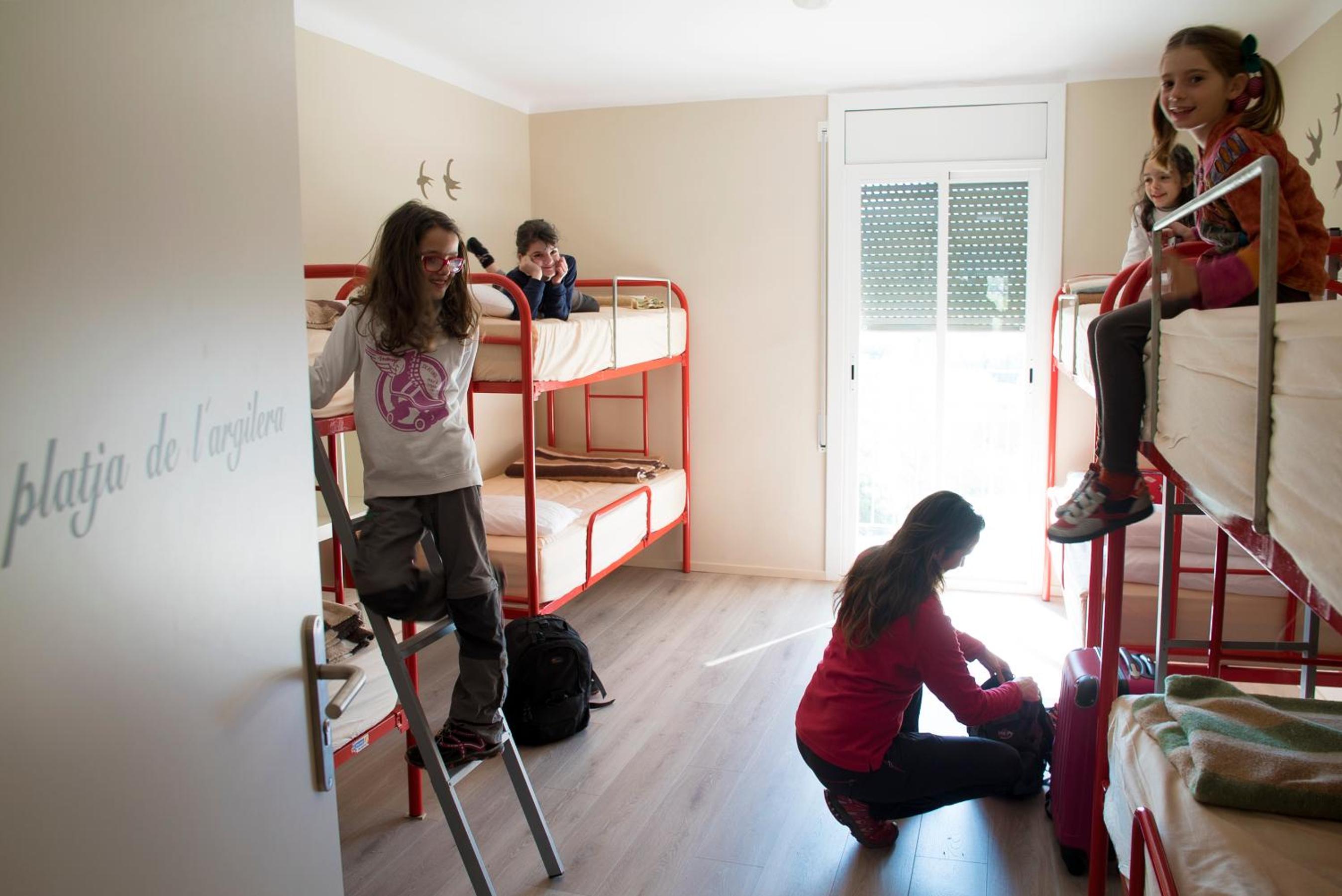 Bed in 8-Bed Dormitory Room photo 2