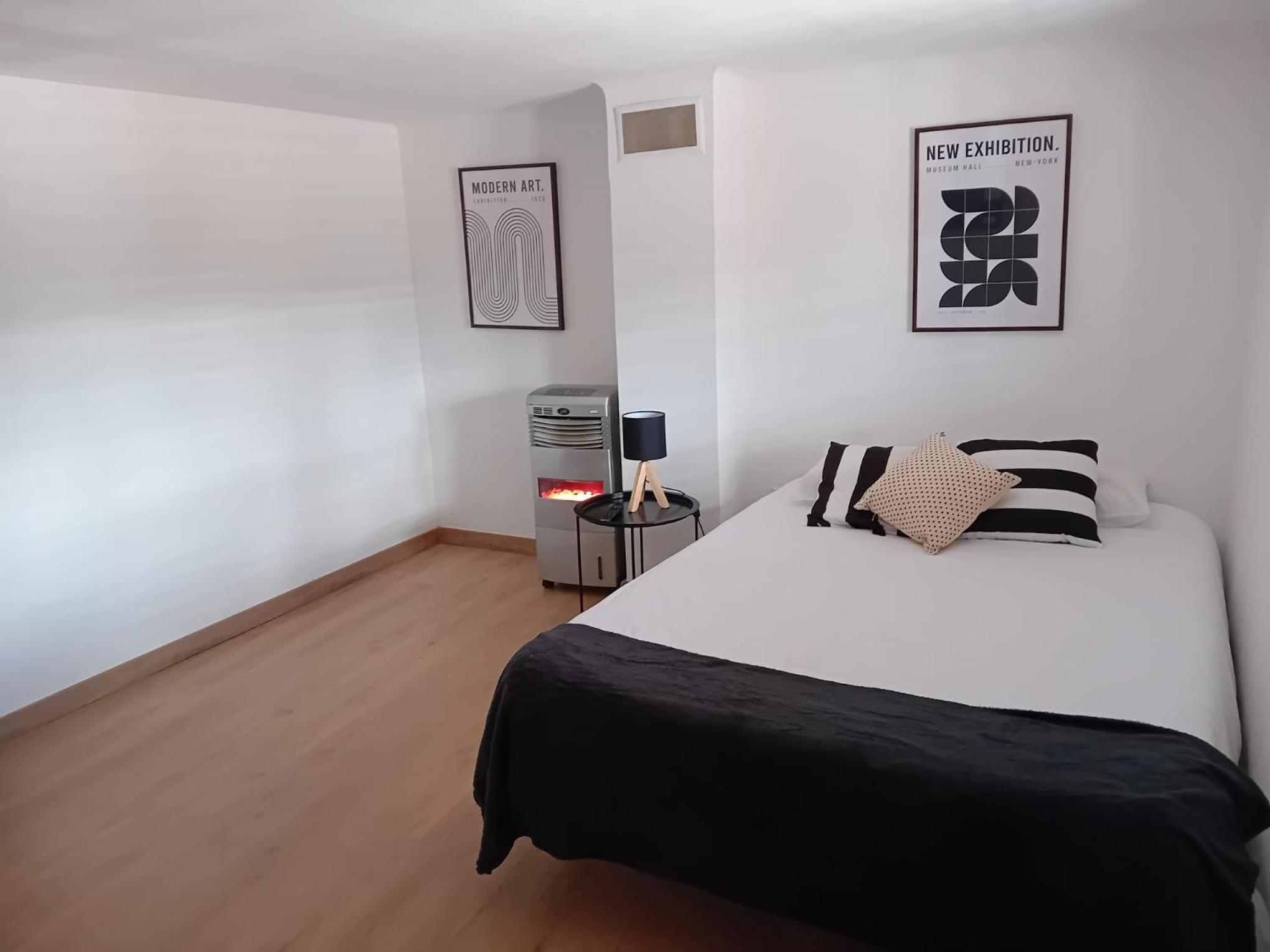 Triple Room with Private Bathroom