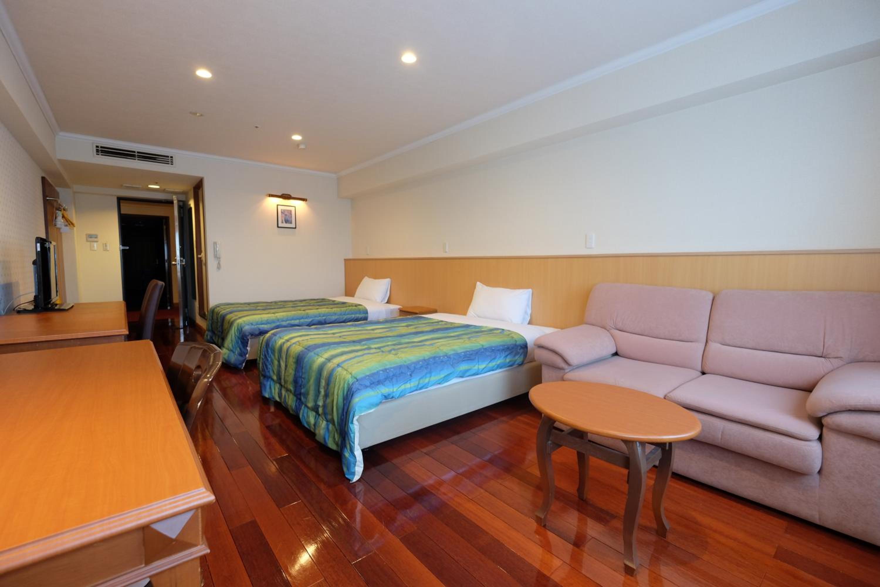 Standard Twin Room - Non-Smoking - Photo 4