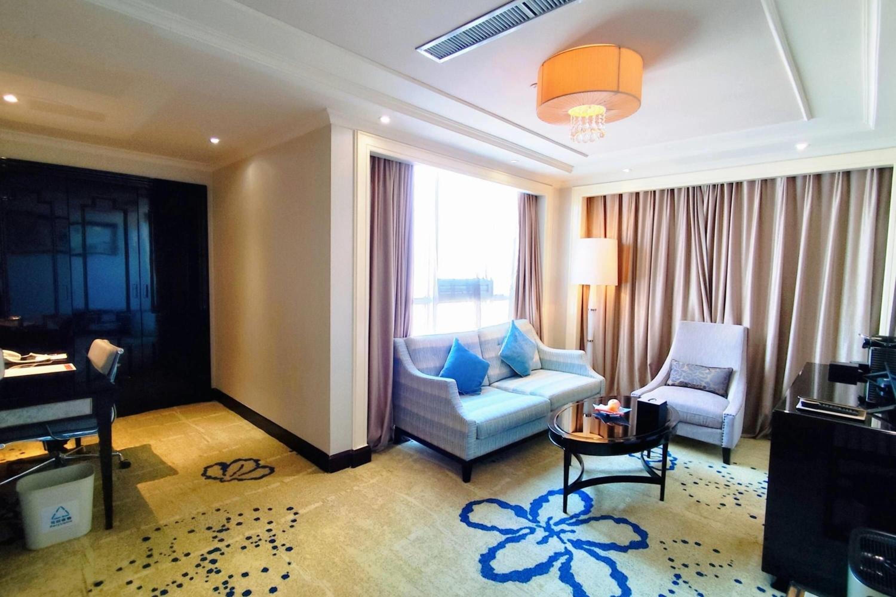 Club Suite - Photo 3