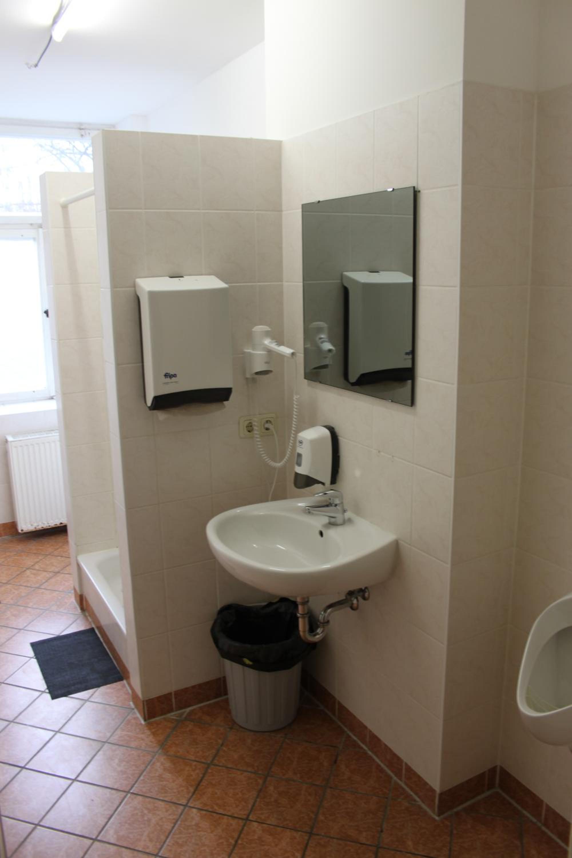 Twin Room with Shared Bathroom photo 2