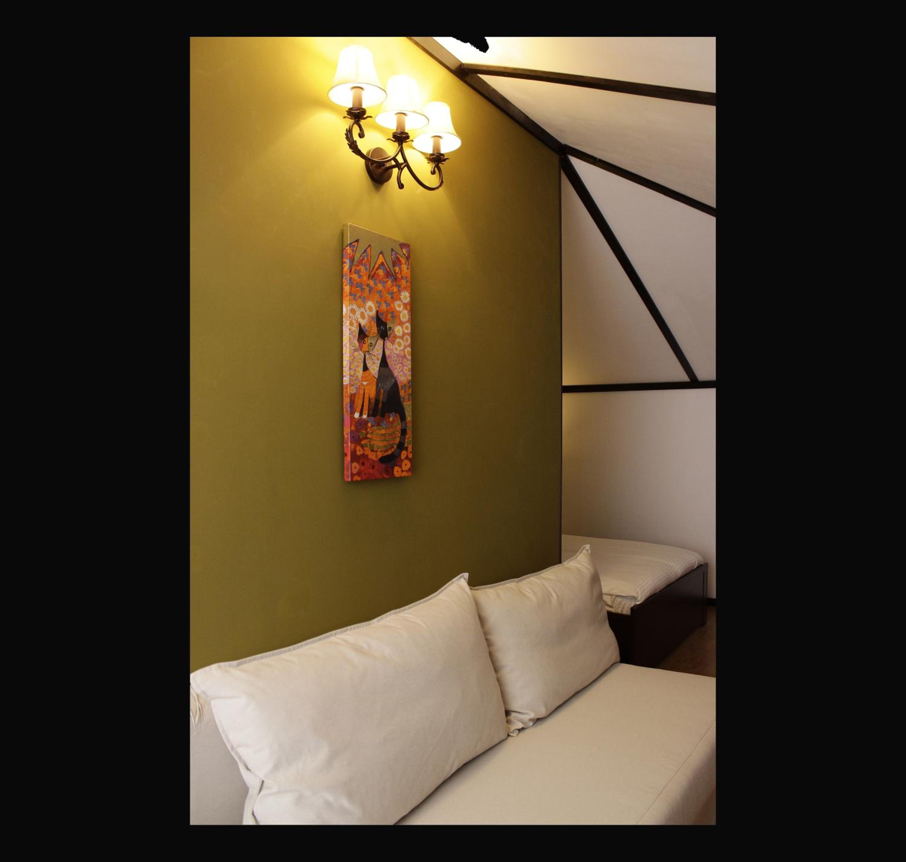 Studio with Sofa Bed - Photo 10