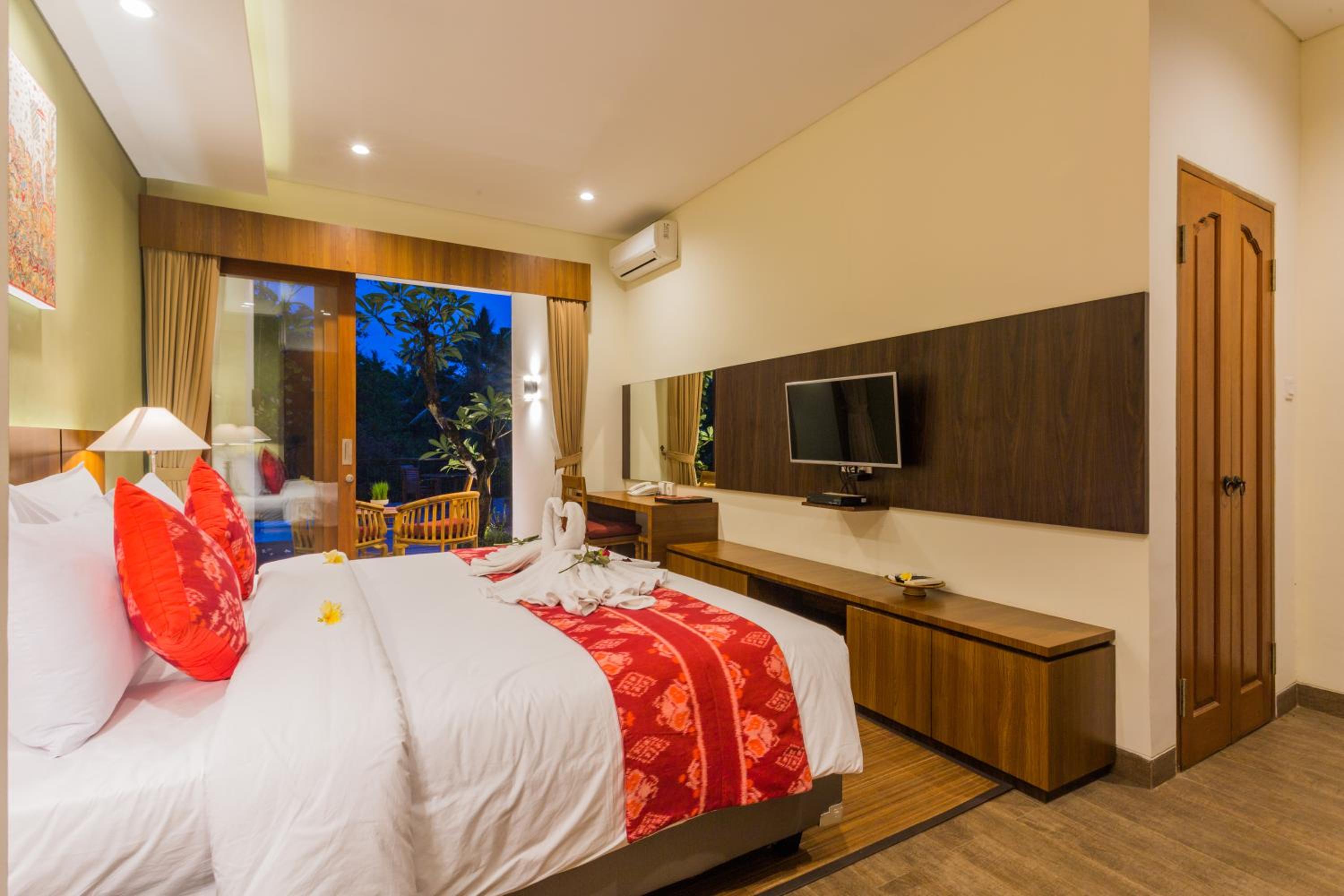 Suite - Photo 10
