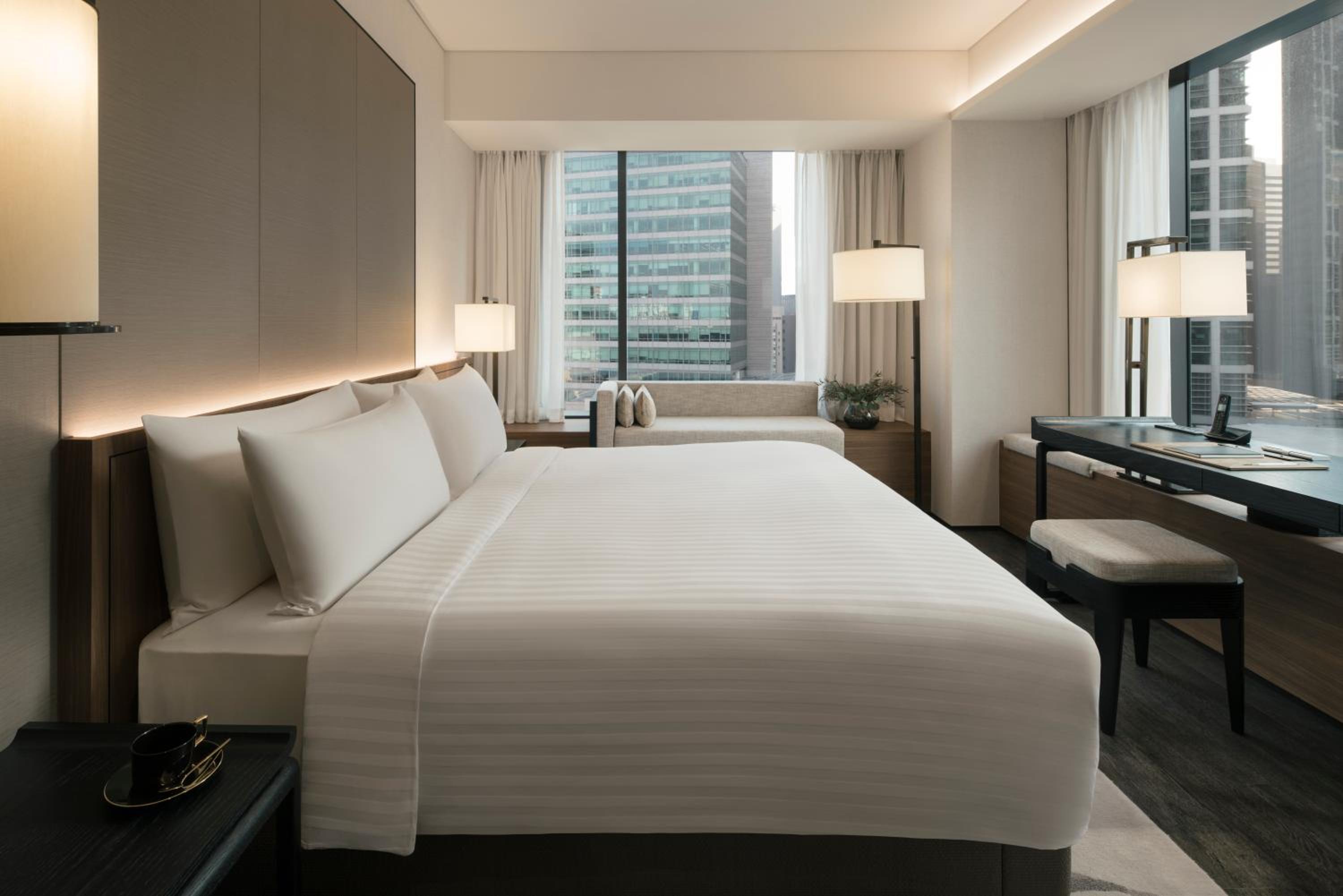 Grand Deluxe Room