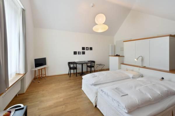 Junior Suite with Garden View photo 2
