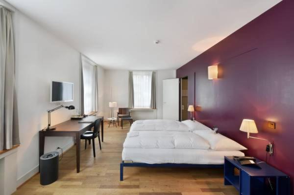 Standard Double Room photo 2