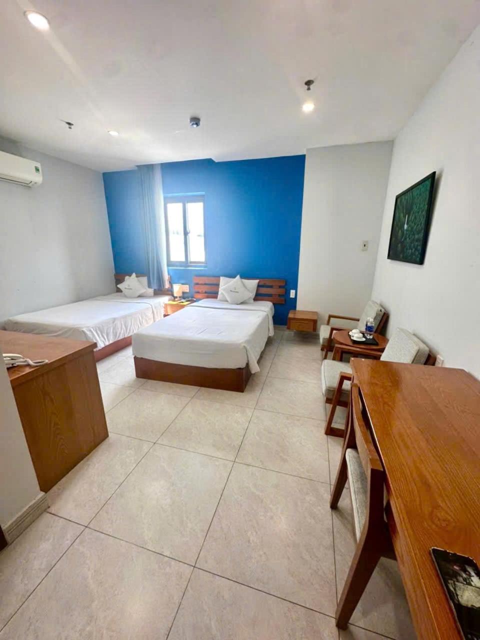 Twin Room with Private Bathroom