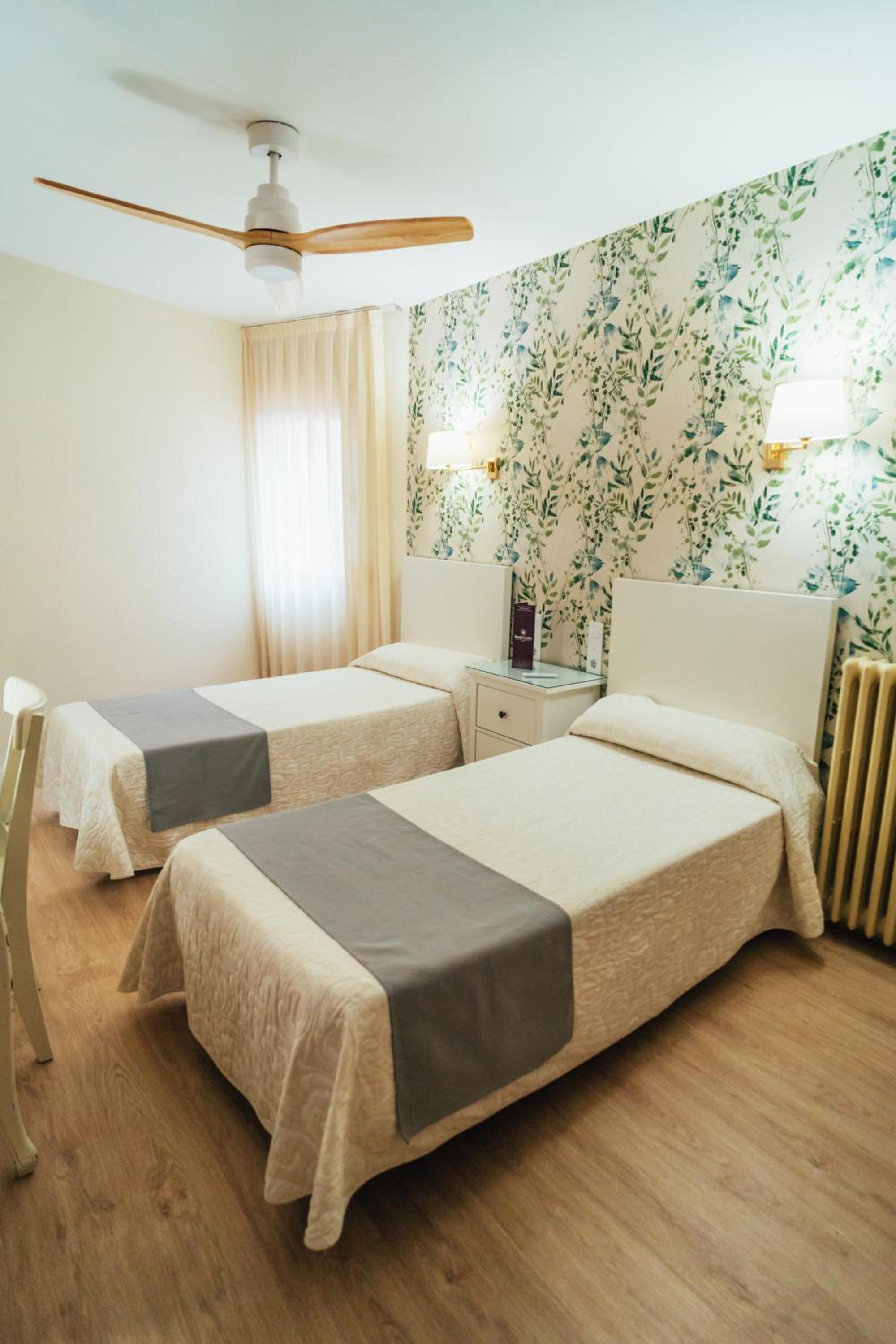 Superior Twin Room - Photo 5