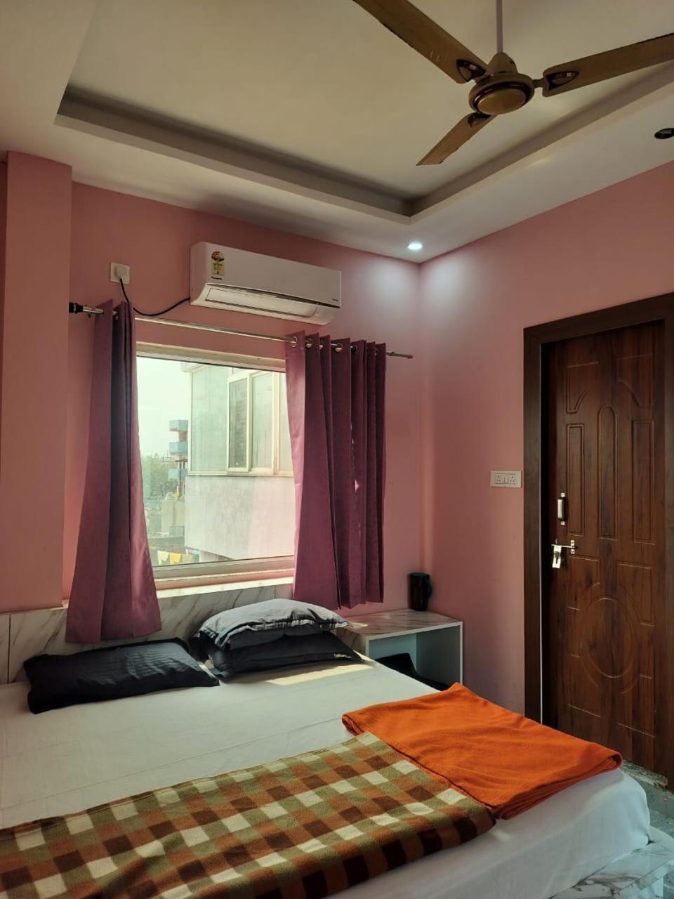Double or Twin Room with Mountain View photo 2
