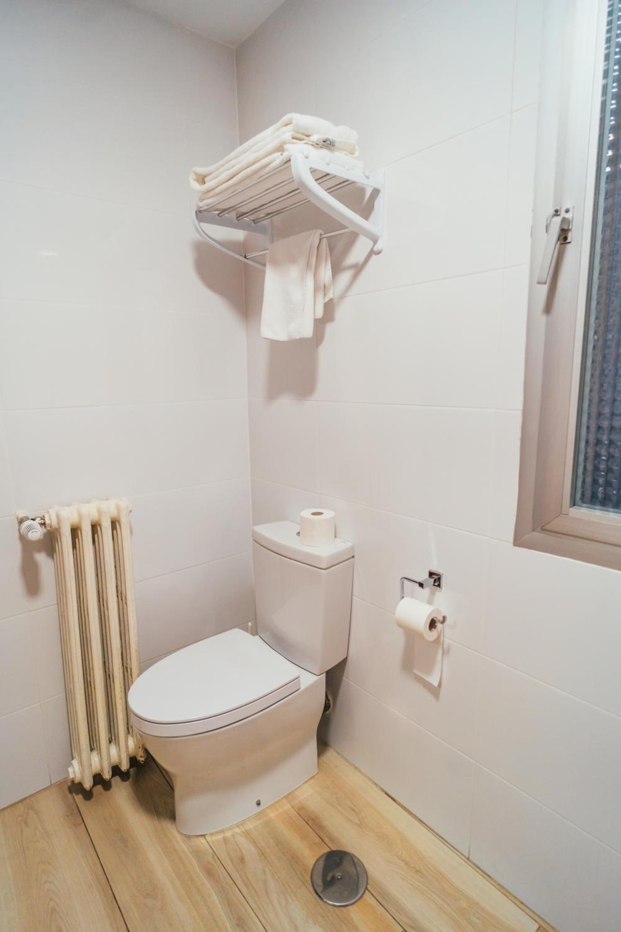 Superior Twin Room - Photo 10