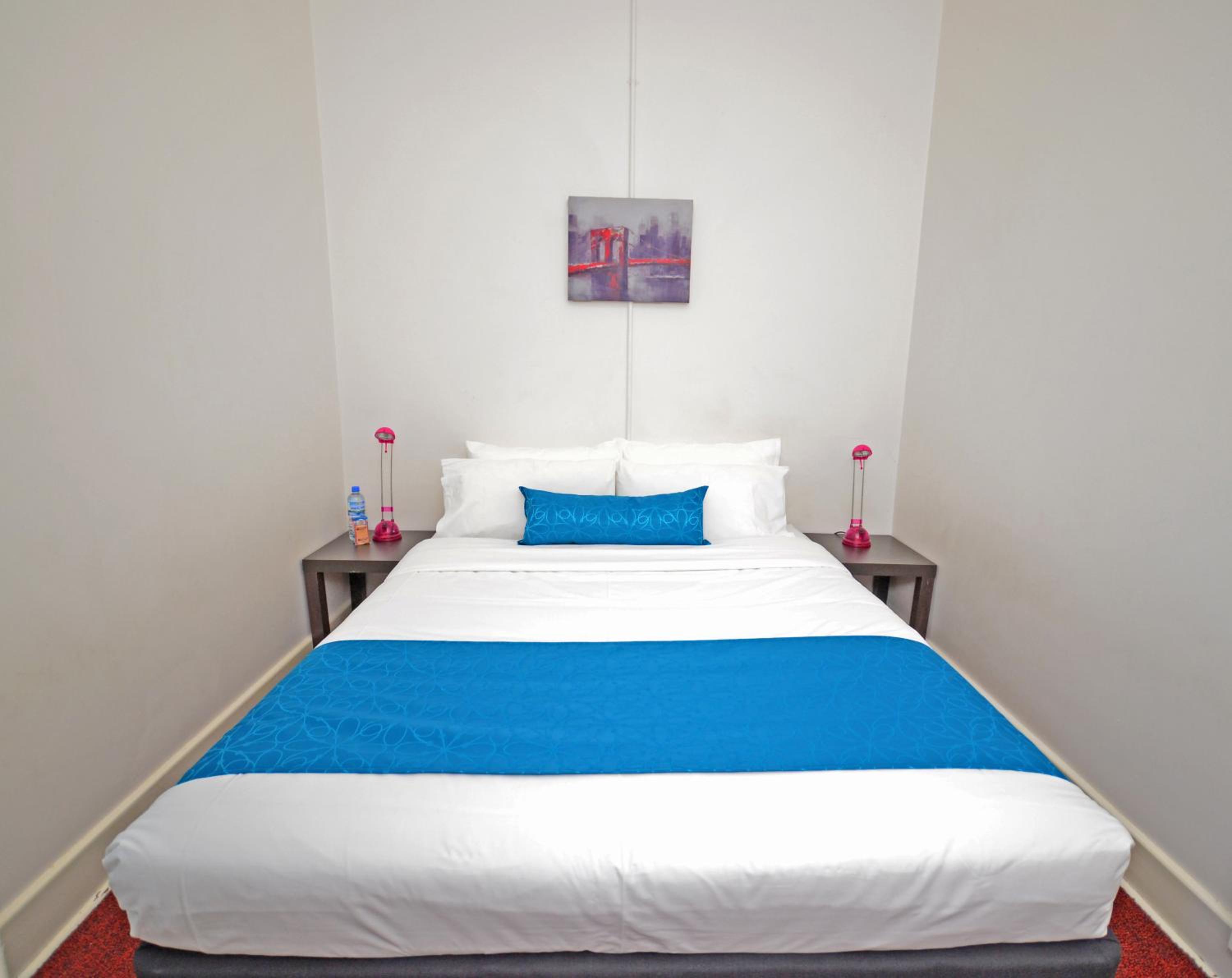 Double Room with Shared Bathroom photo 1