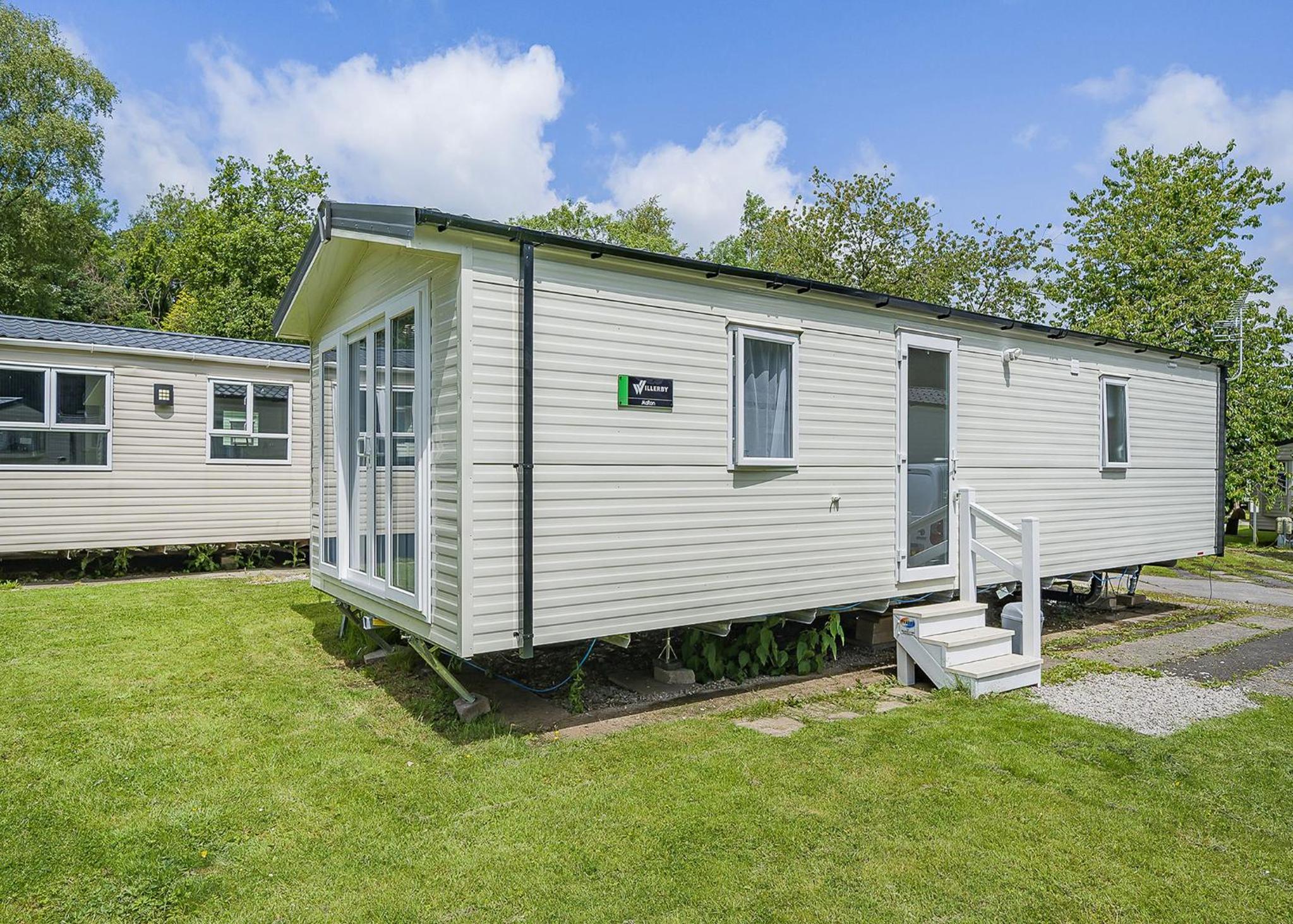Mobile Home 5 photo 2