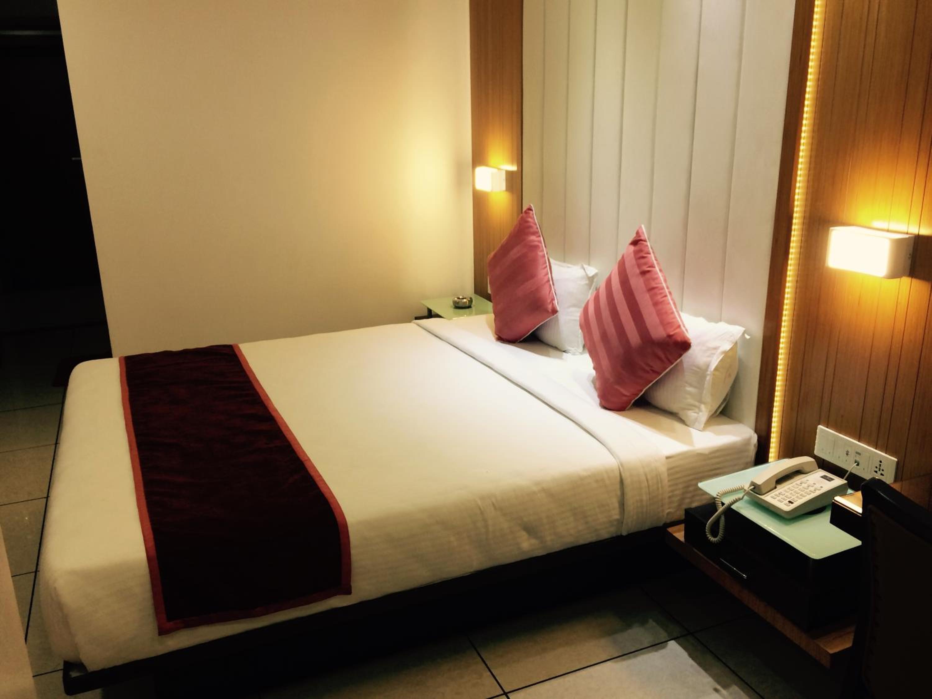 Deluxe Double Room - Photo 5