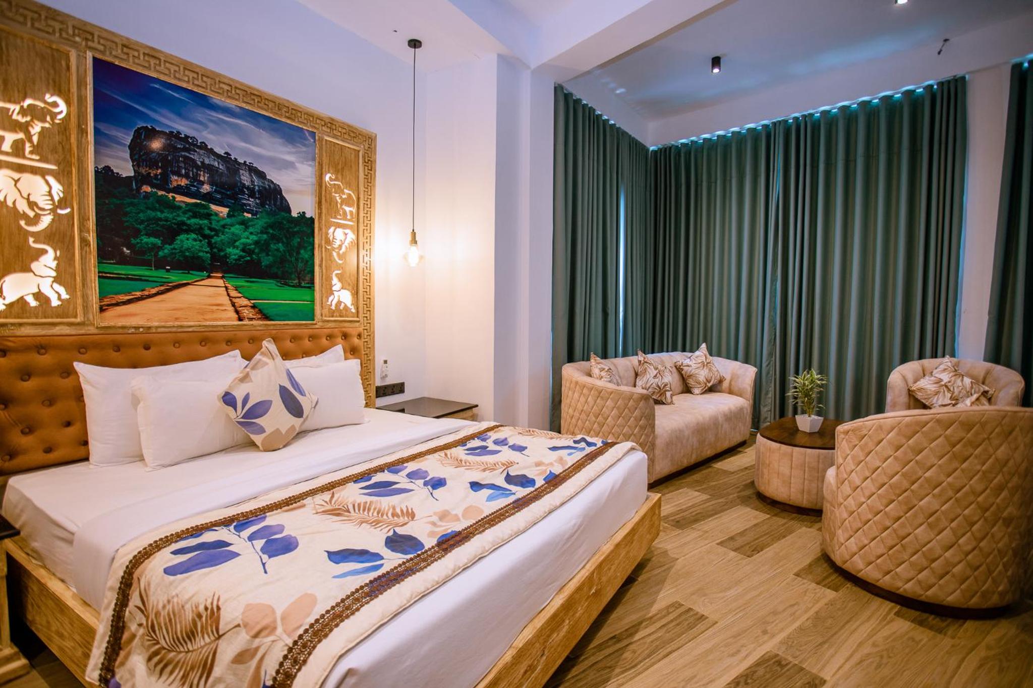 Queen Suite with Sea View - Photo 2