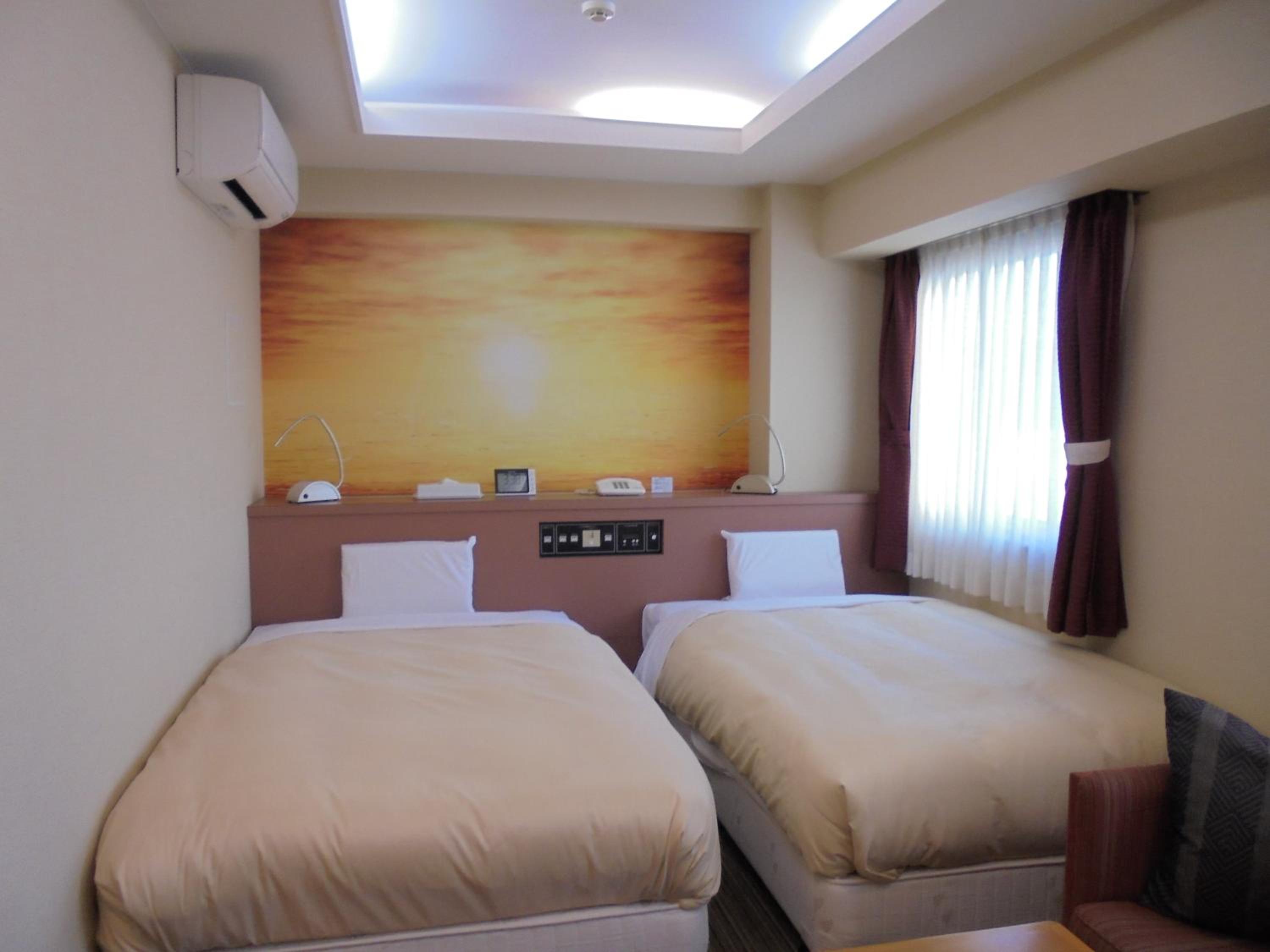 Deluxe Twin Room with Sea View - Smoking