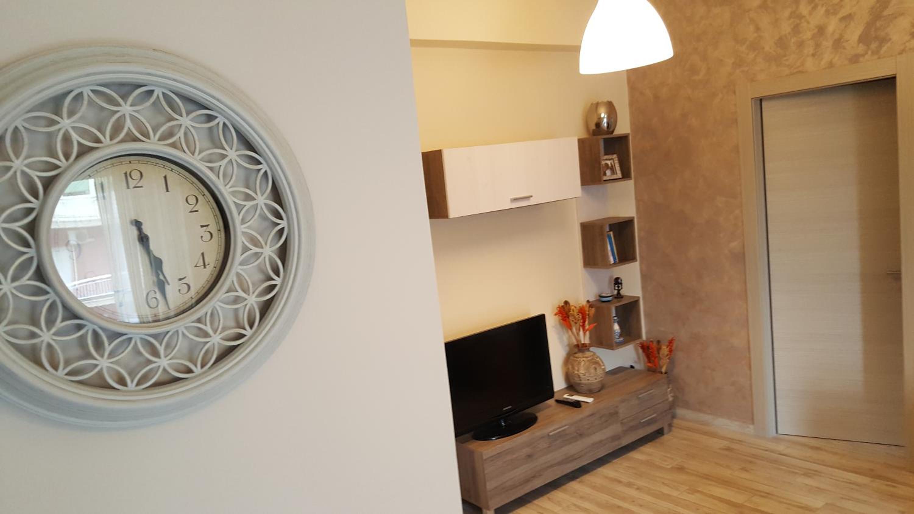 Apartment with Balcony photo 1