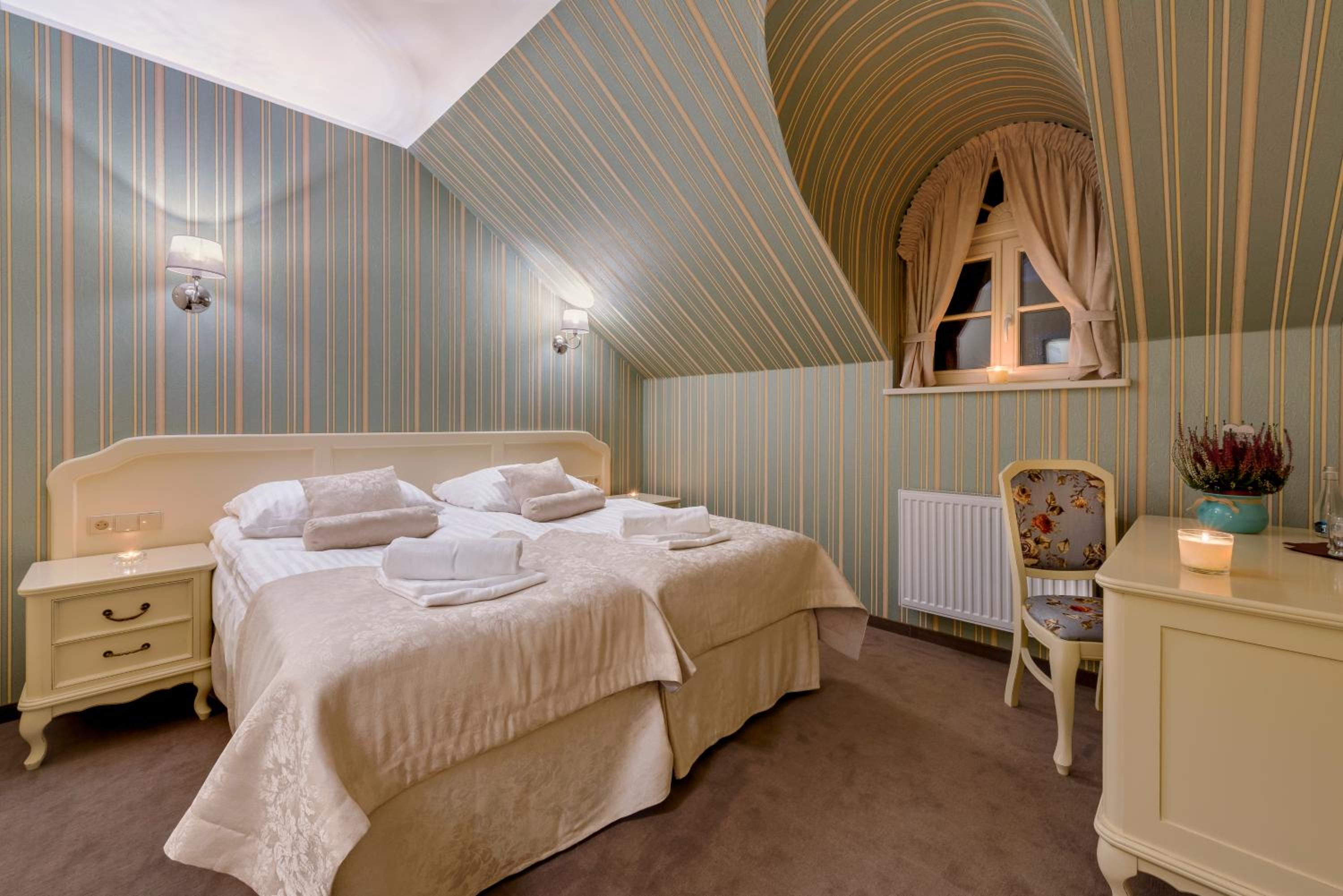 Double or Twin Room - Photo 1