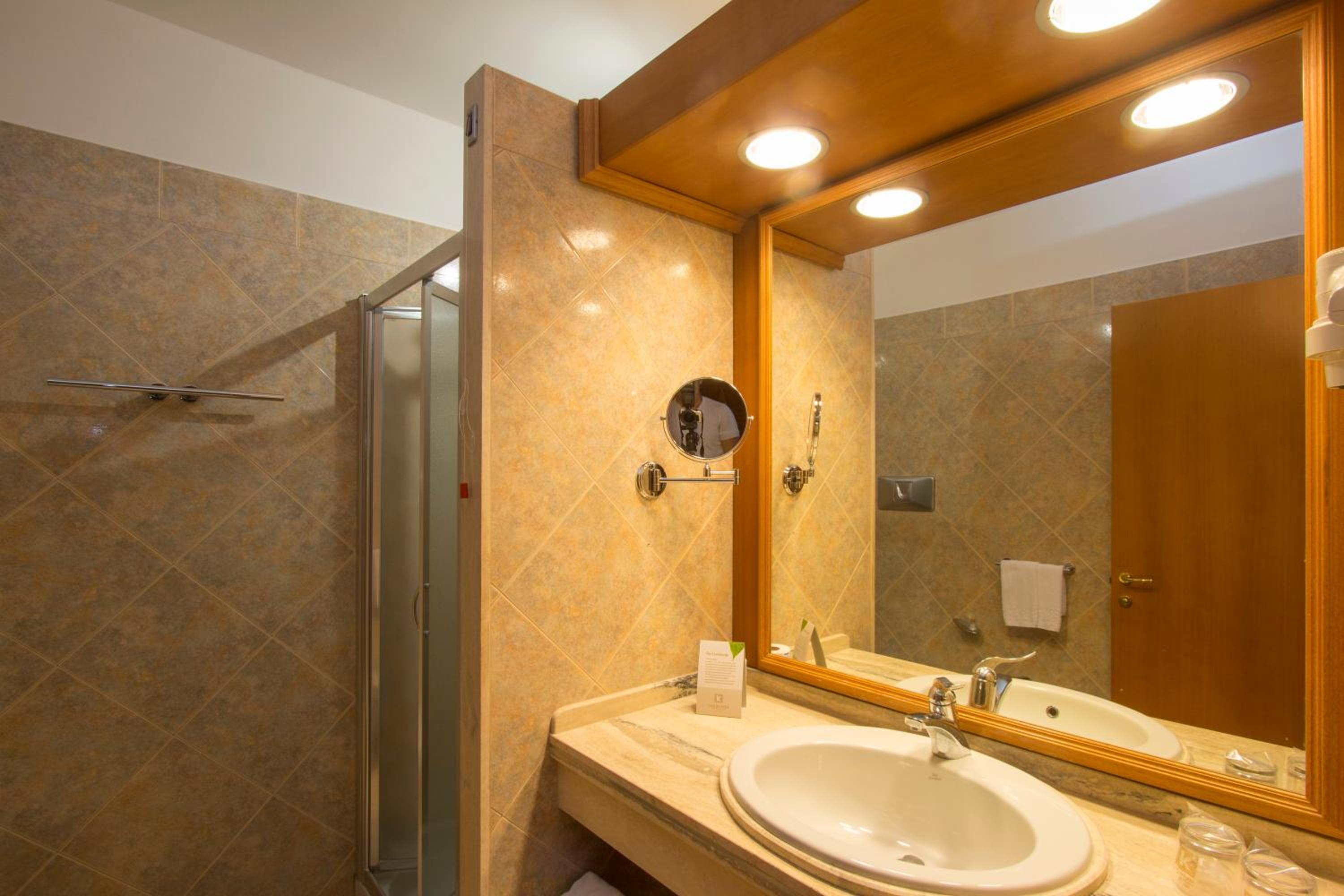 Classic Triple Room photo 1