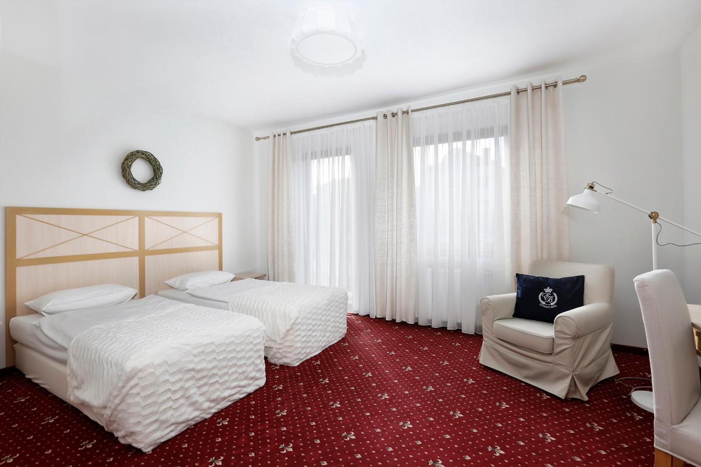 Standard Triple Room - Photo 16