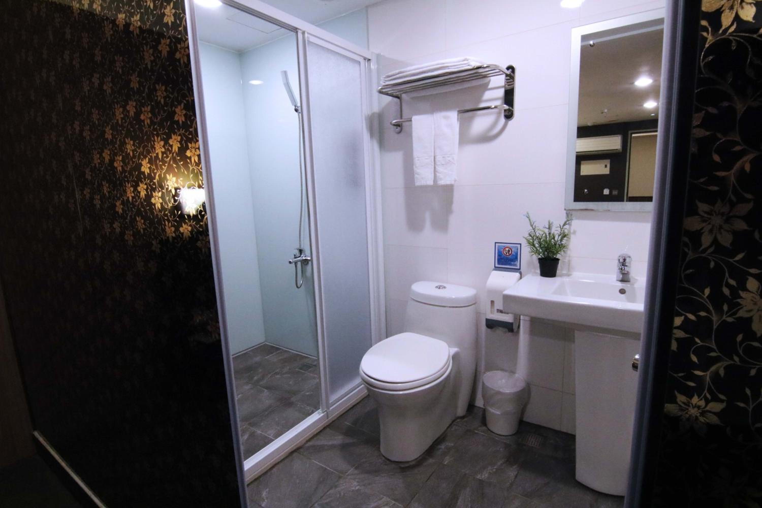 Day-use Double Room (3 Hours) photo 2
