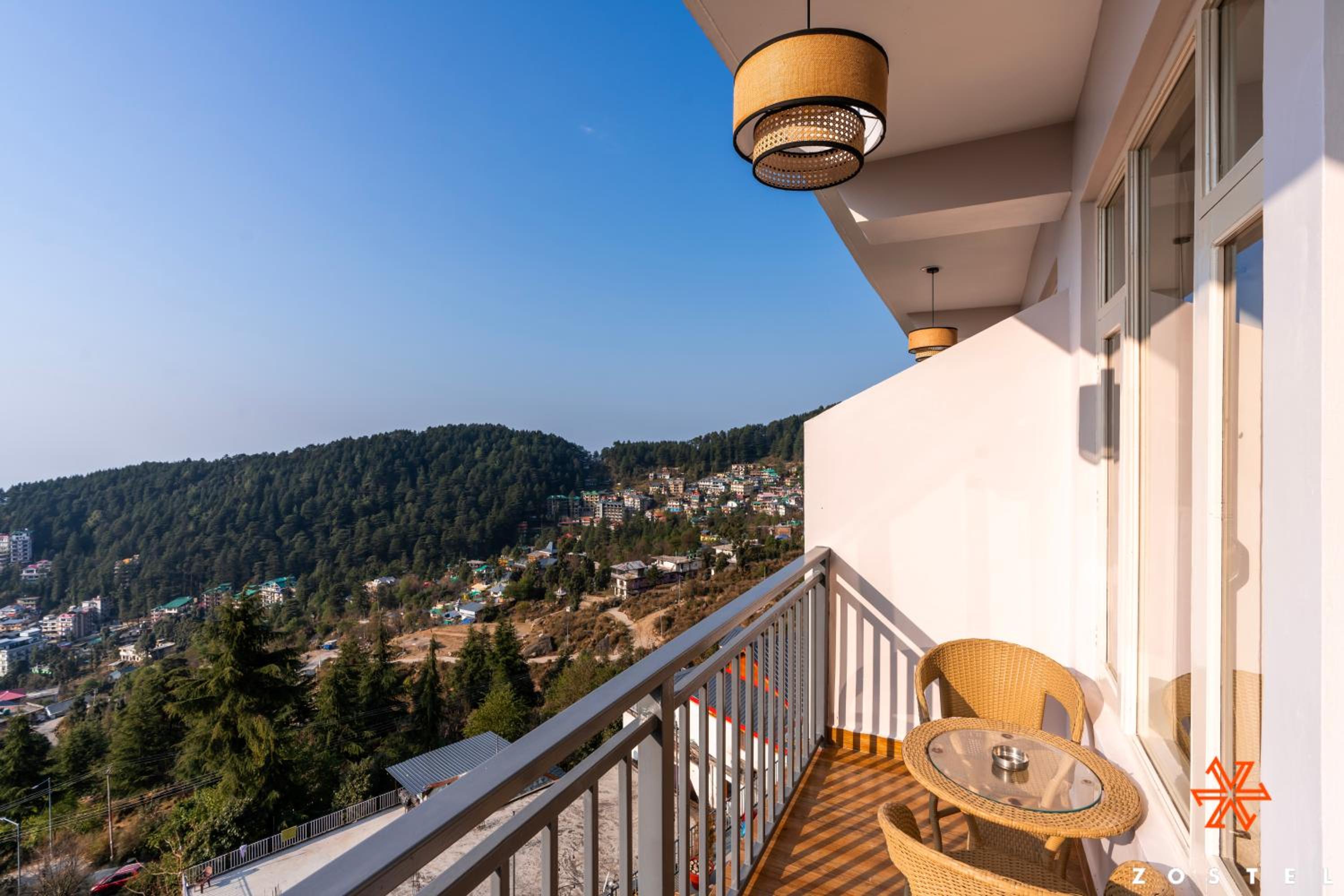 Deluxe Room (with balcony and valley view) - Photo 6