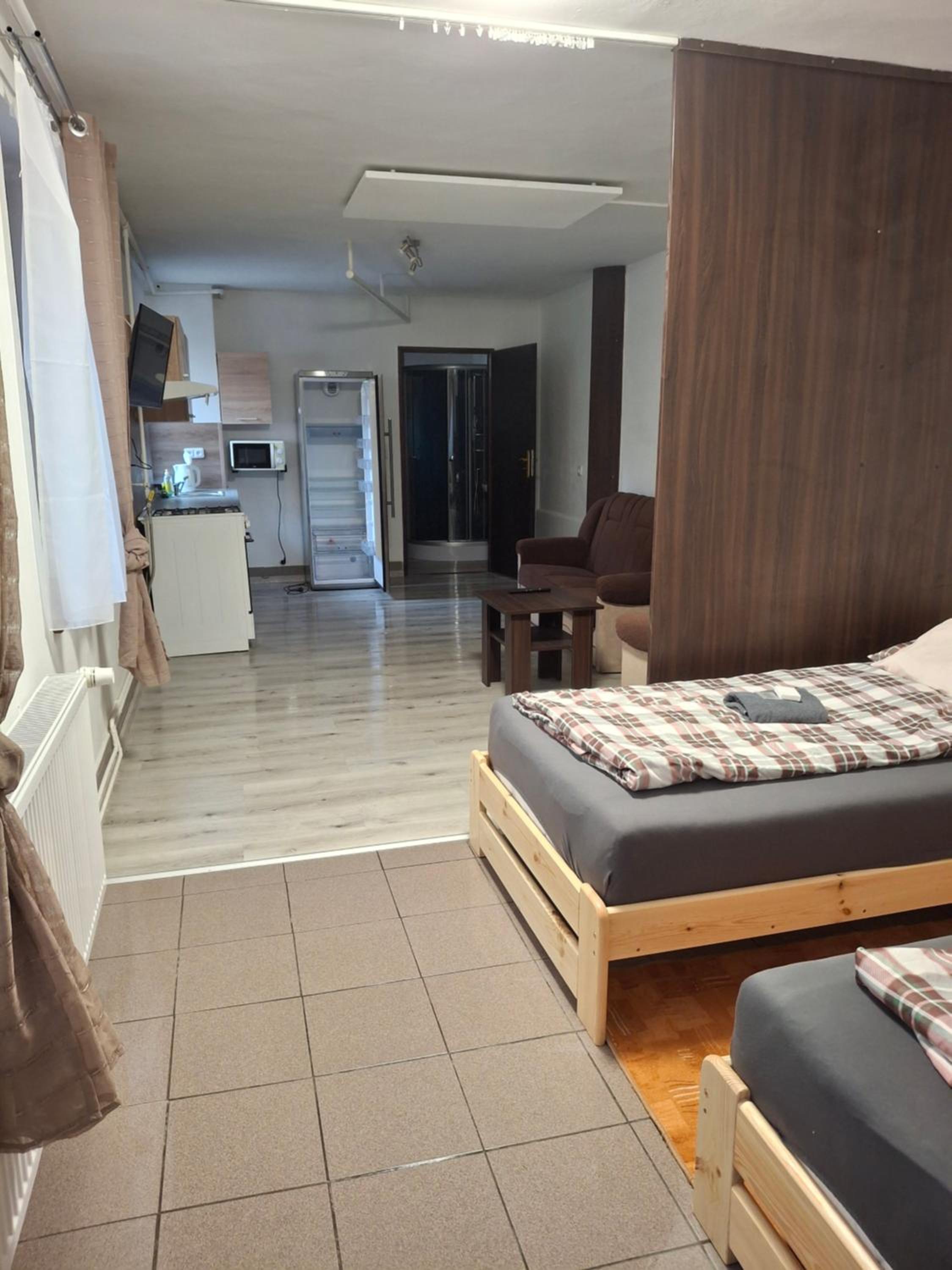 Standard Twin Room photo 2
