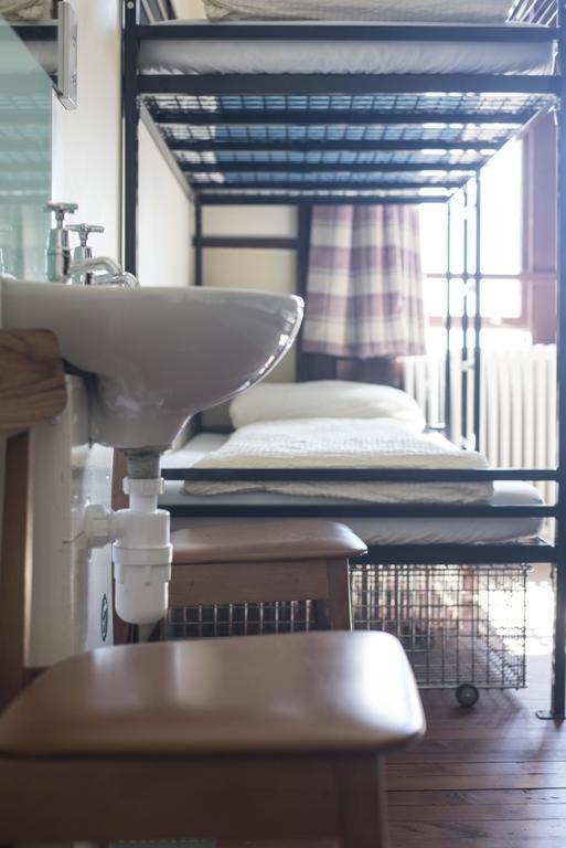 Bed in 8-Bed Mixed Dormitory Room photo 2