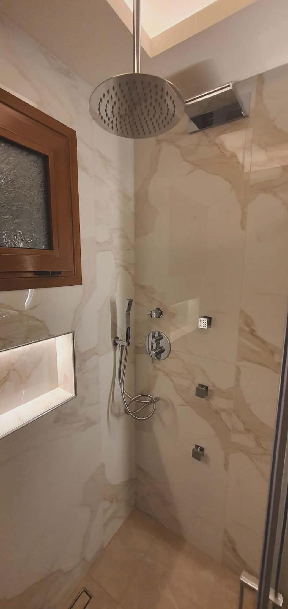 Deluxe Double Room with Shower photo 2