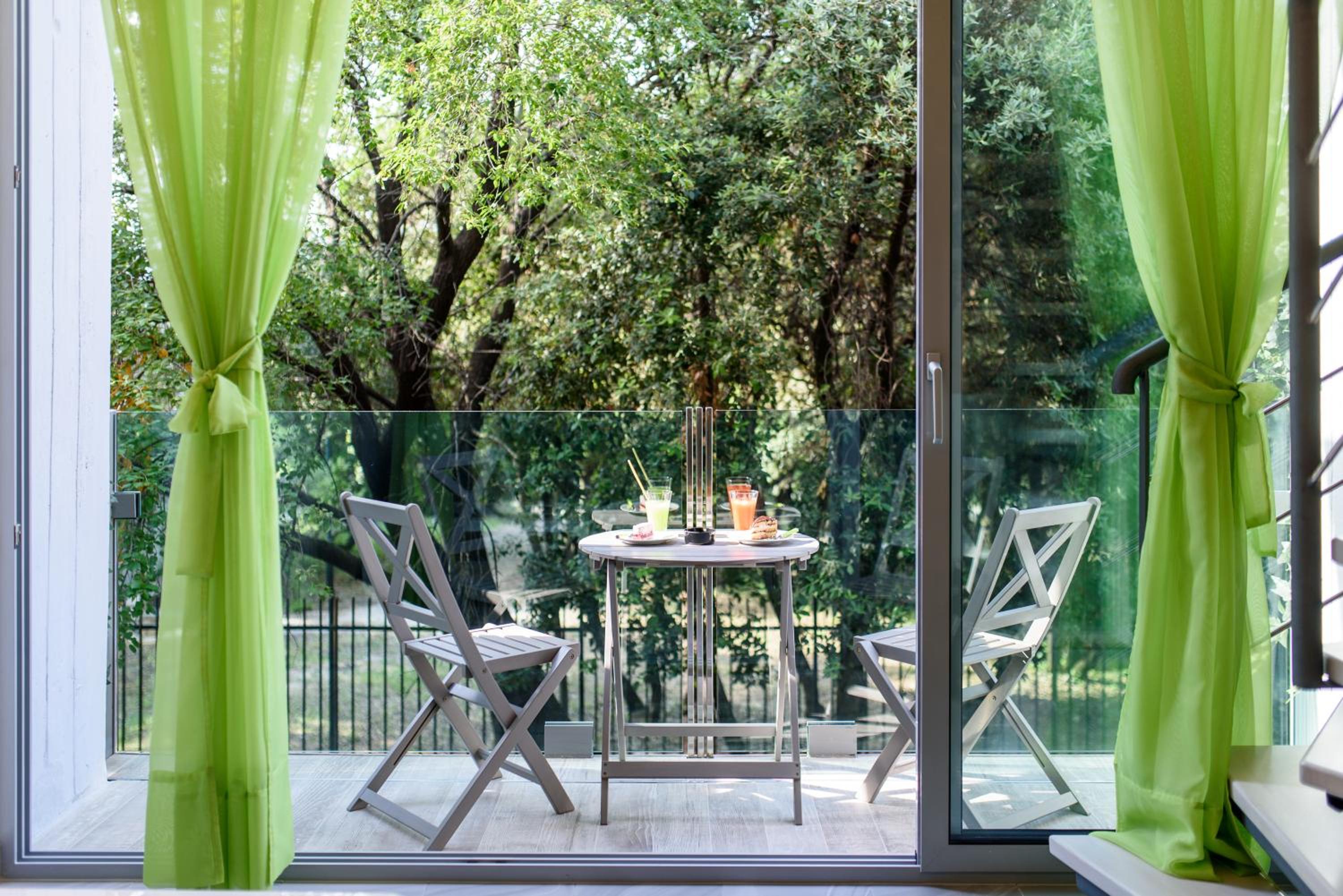 One-Bedroom Duplex Apartment with Terrace and Balcony