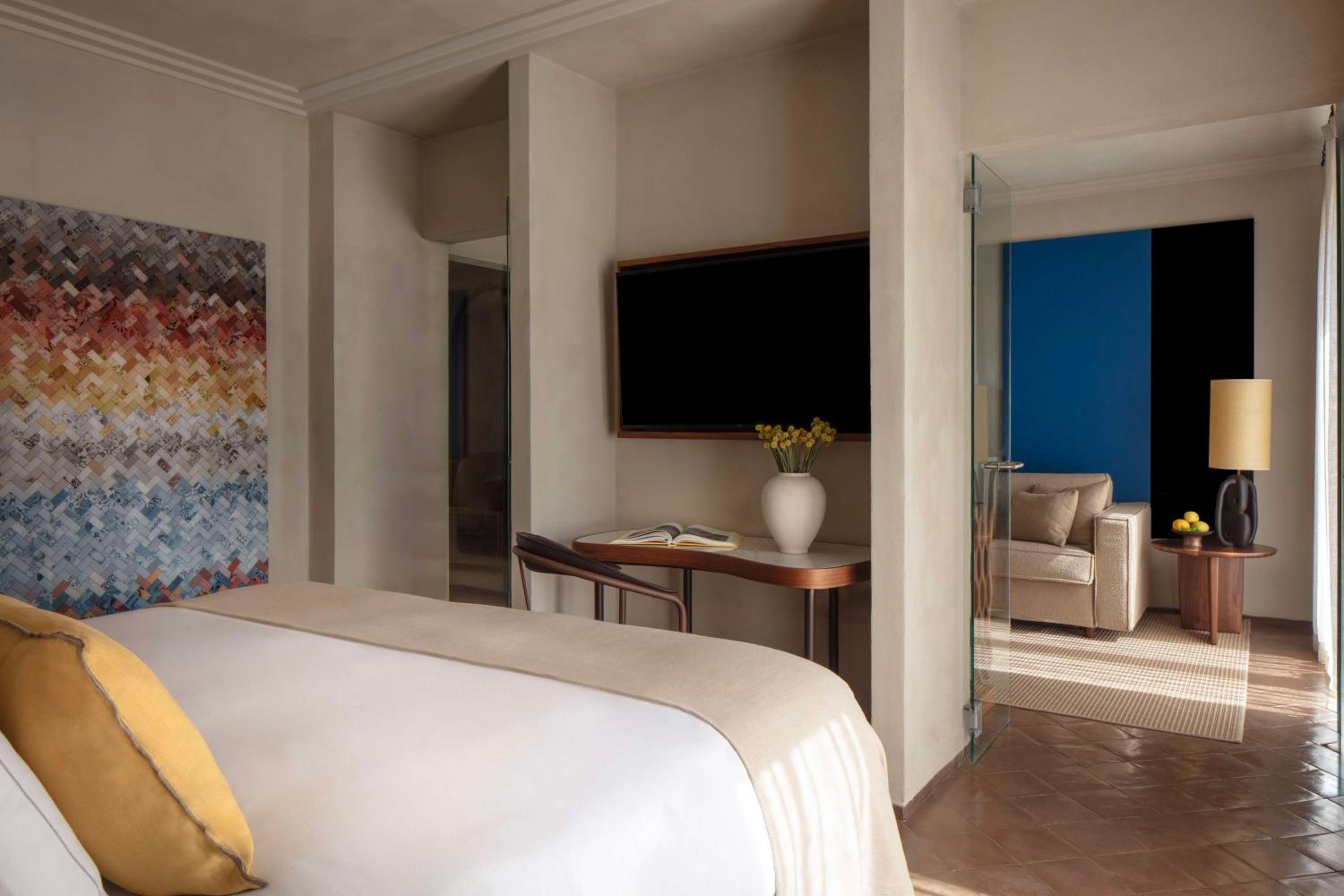 Suite Sea View with Terrace and Jacuzzi with Extra Bed (2 Adults + 2 Child)
