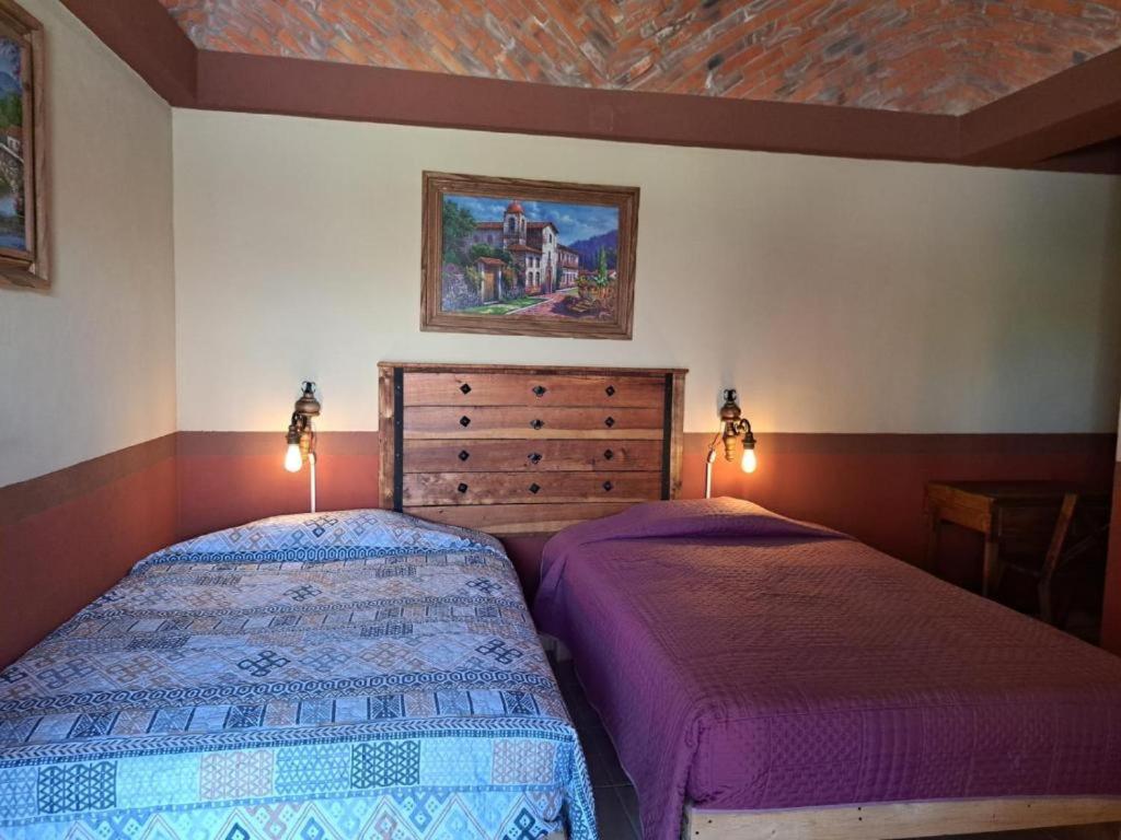 Double or Twin Room photo 3