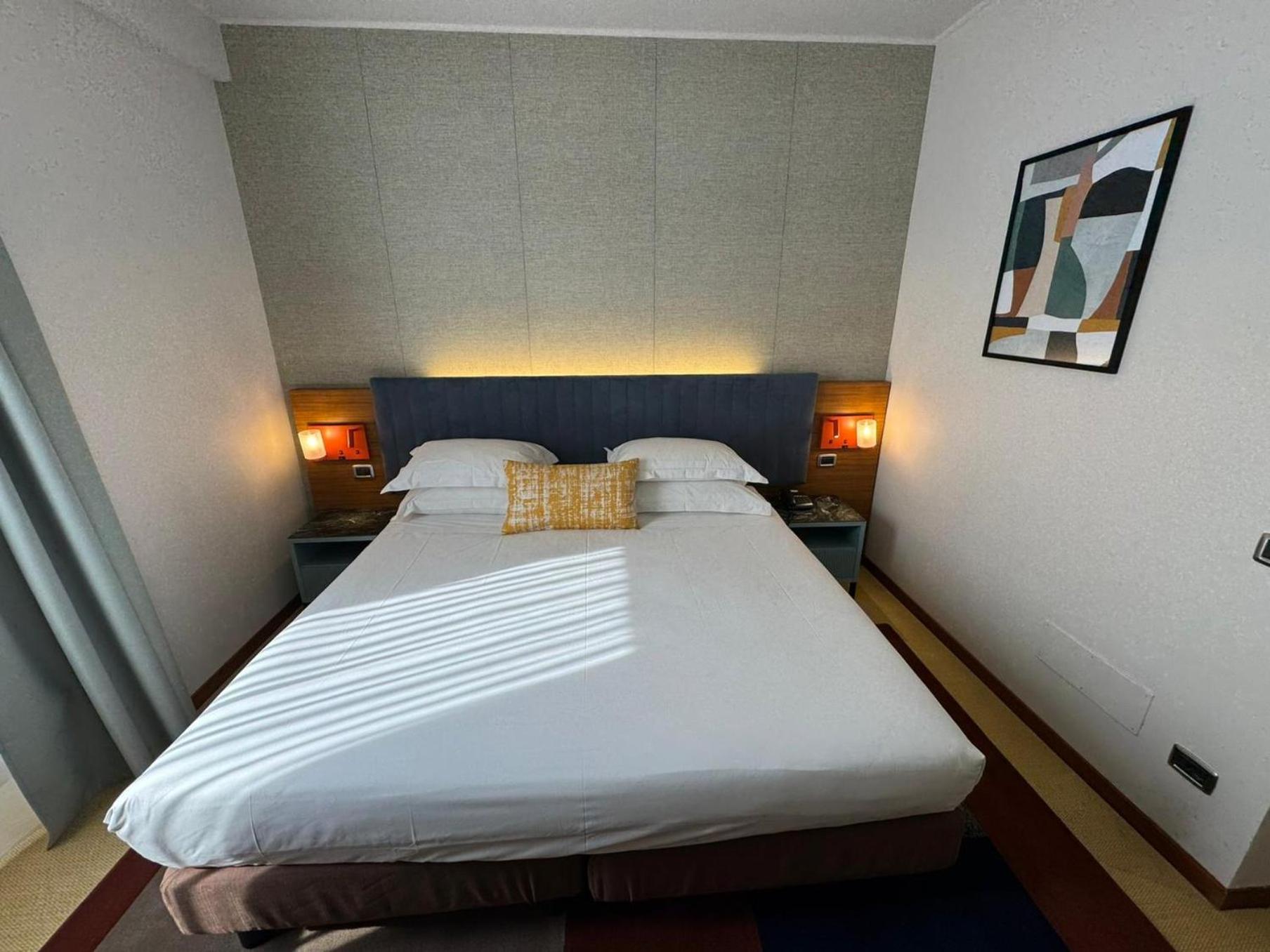 Standard Double Room - Photo 4