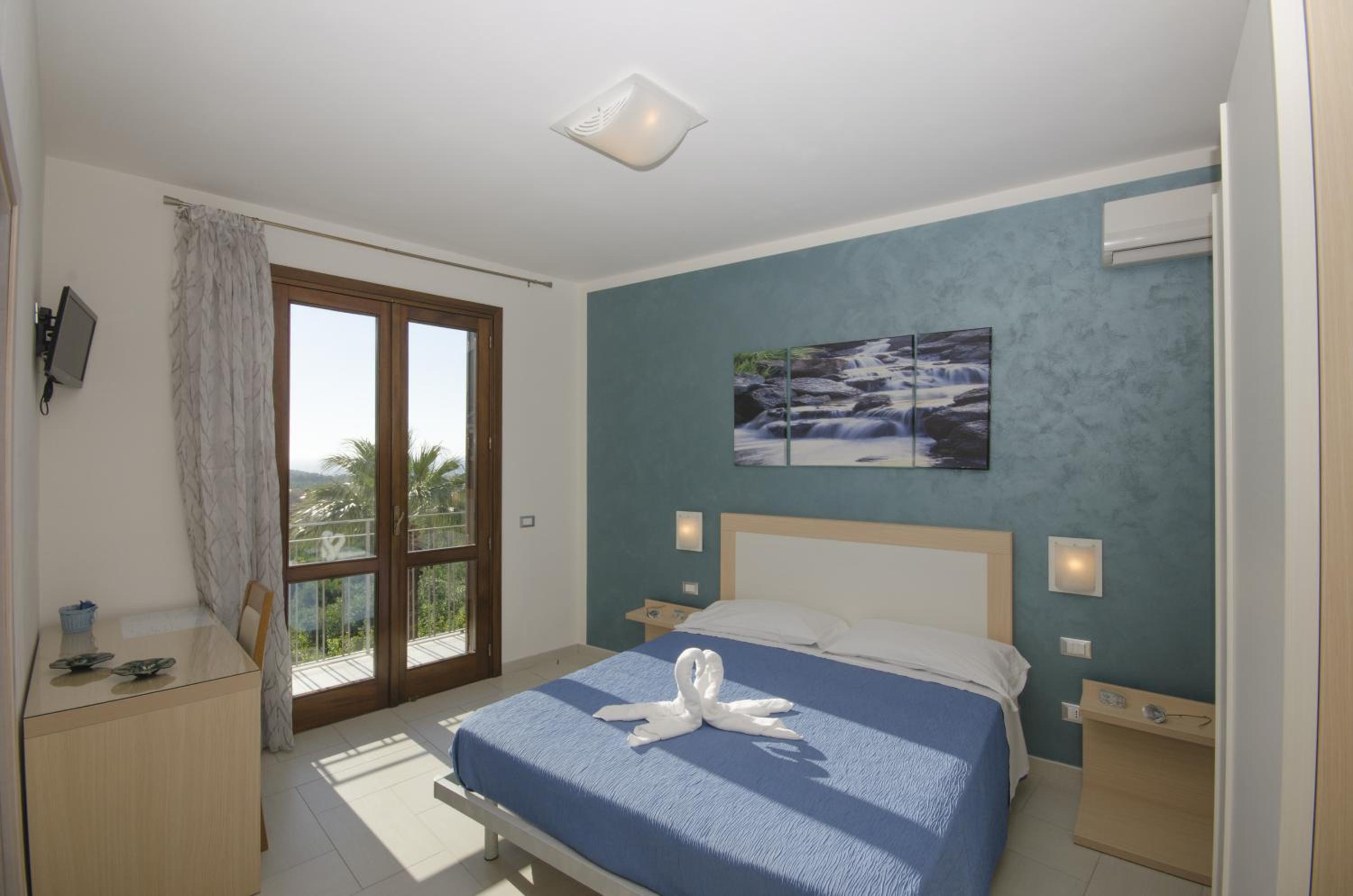 Double Room with Garden View photo 1