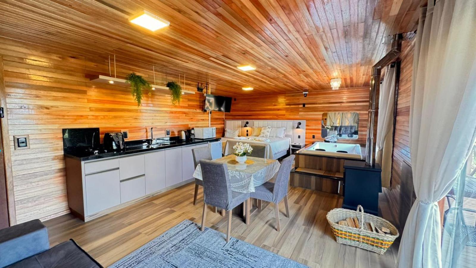 Superior Chalet photo 3