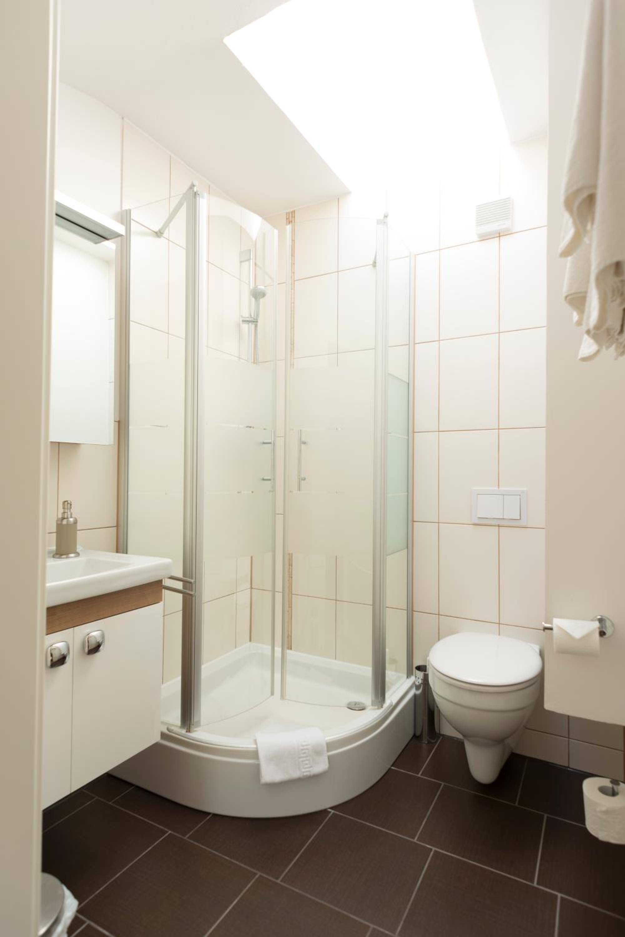 Double Room - Photo 3