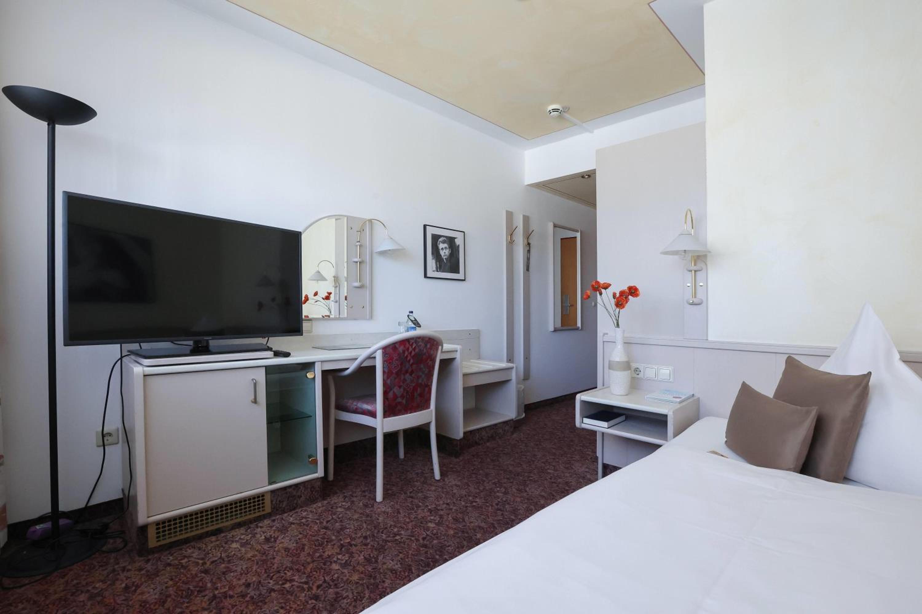 Standard Single Room photo 2